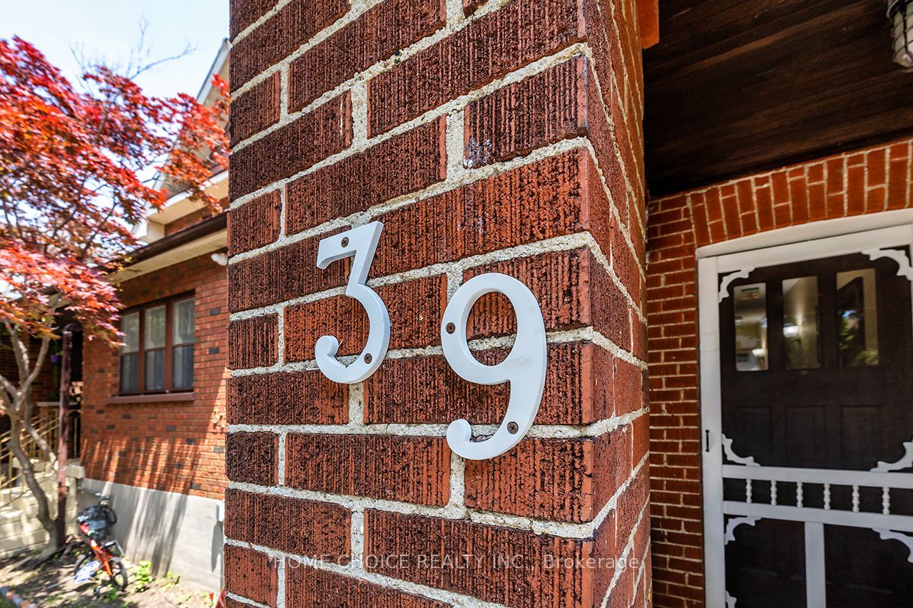 39 Burk Street Property Photo 3