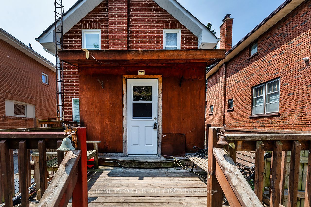 39 Burk Street Property Photo 6
