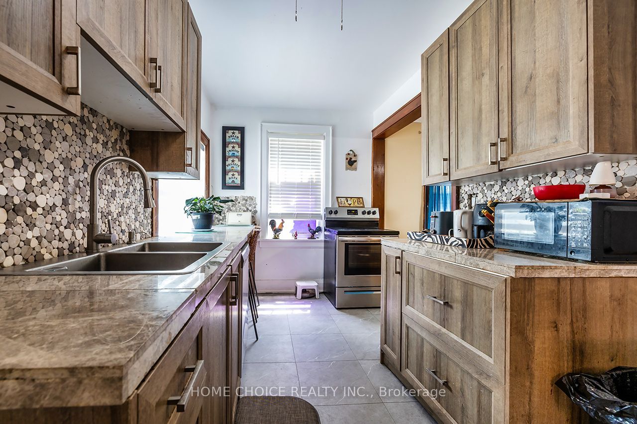 39 Burk Street Property Photo 10