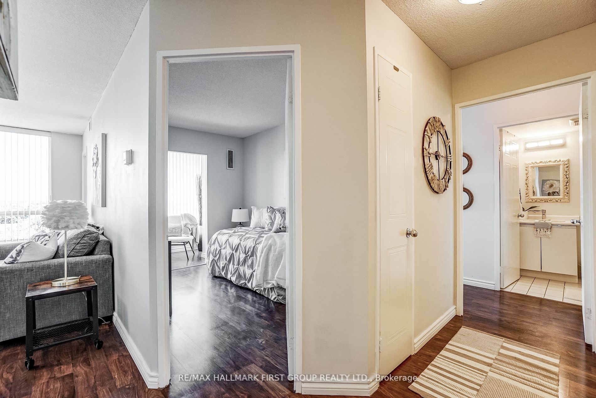 711 Rossland Road 501 Property Photo 6