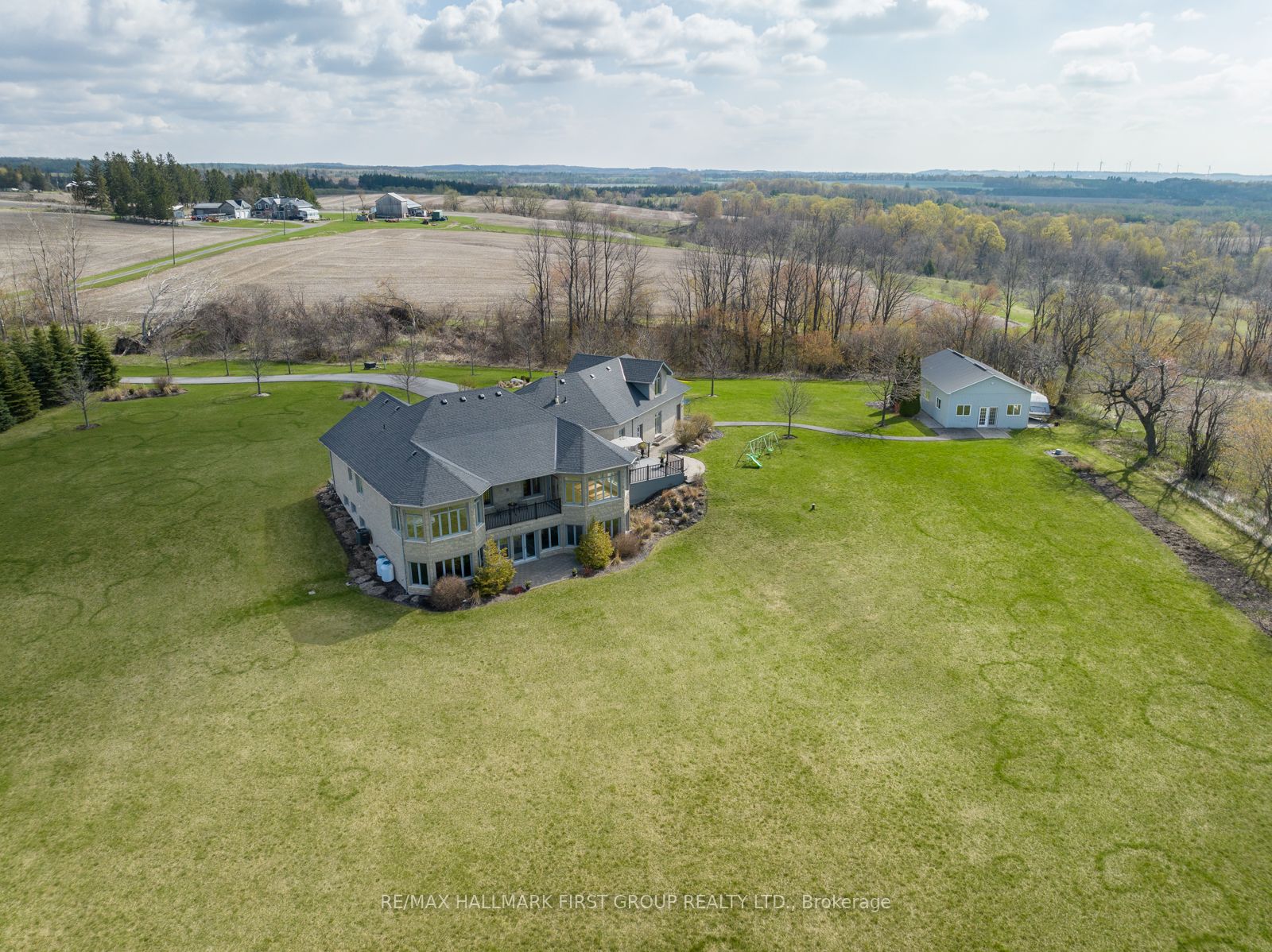 7472 Aked Road Property Photo 6