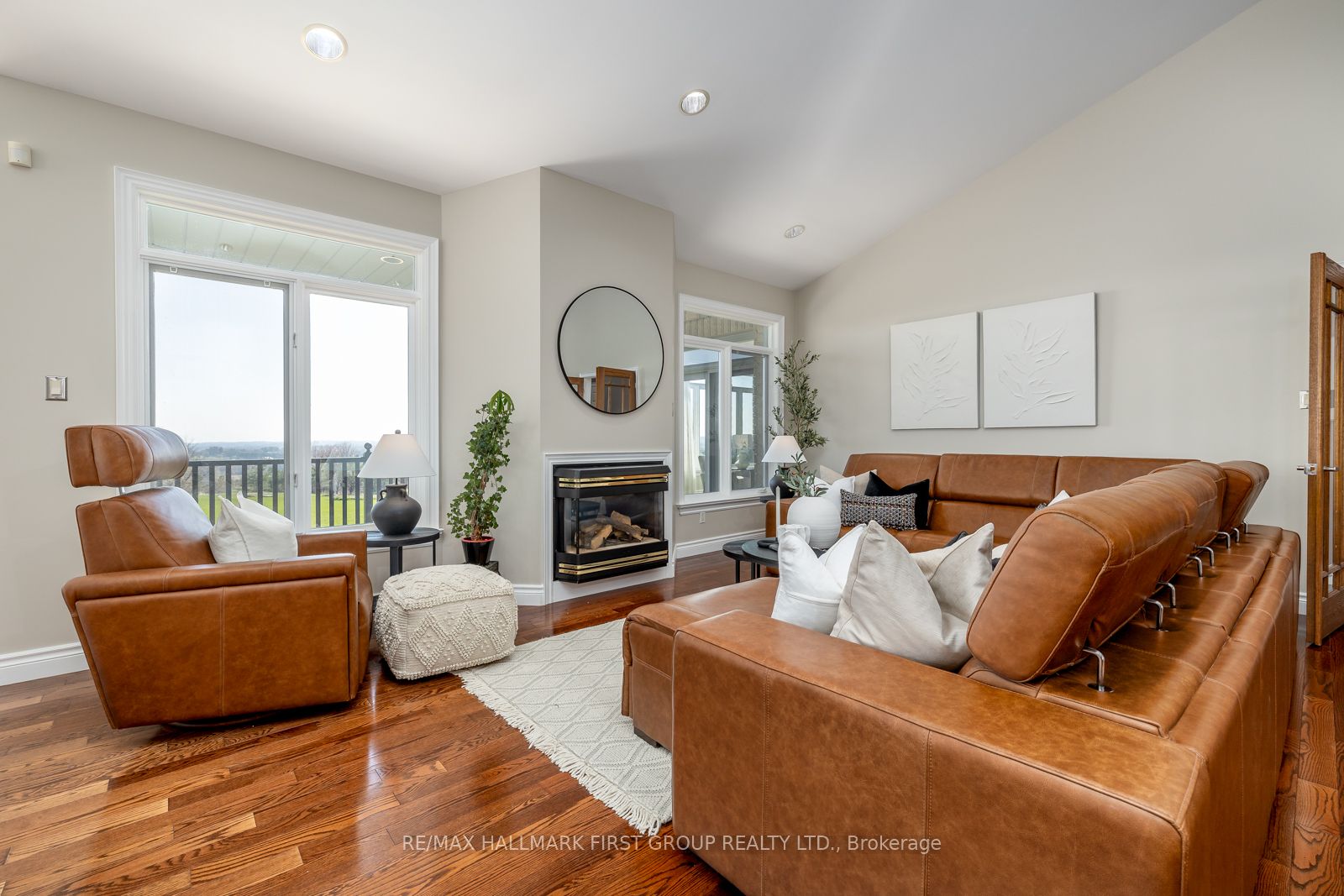 7472 Aked Road Property Photo 12