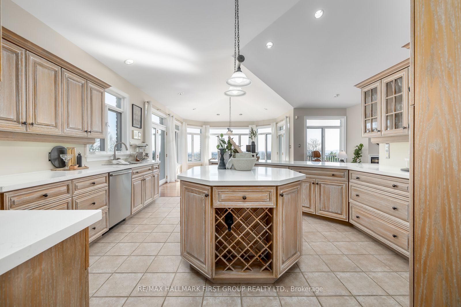 7472 Aked Road Property Photo 17