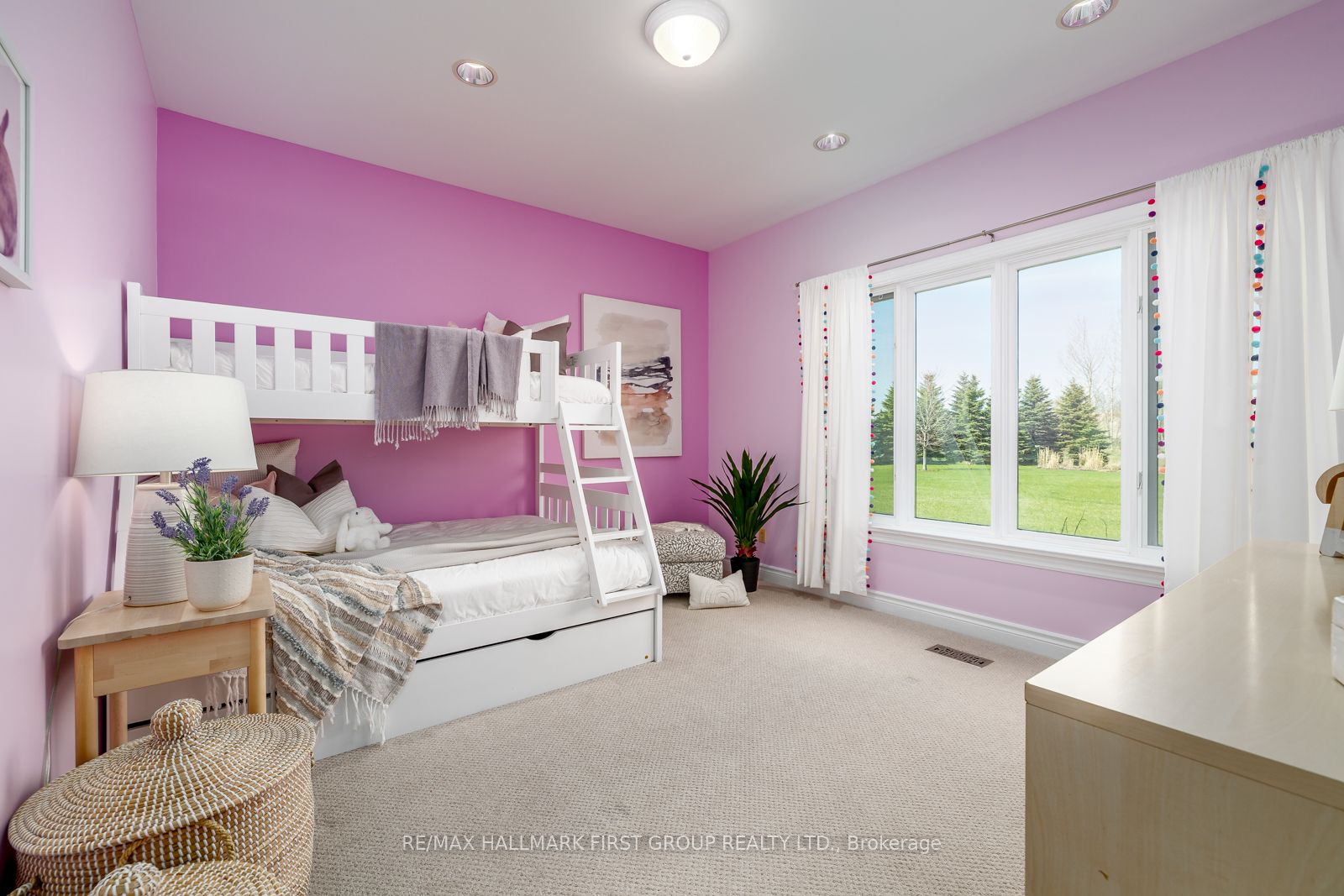 7472 Aked Road Property Photo 25