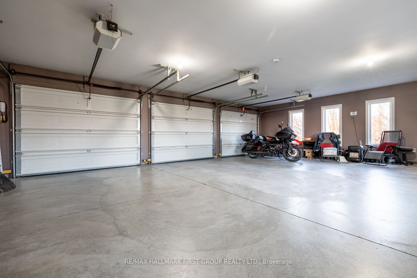 7472 Aked Road Property Photo 33