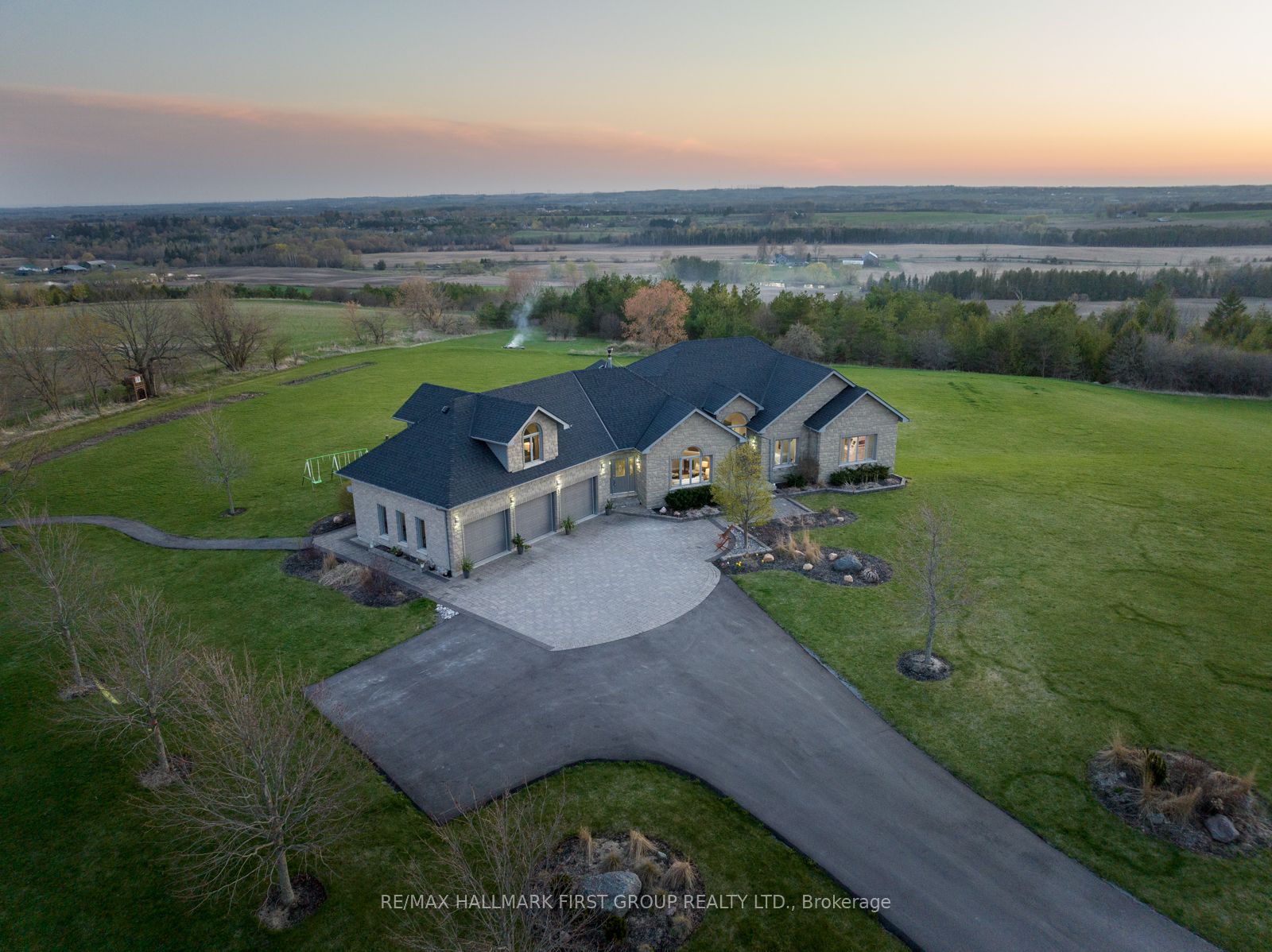 7472 Aked Road Property Photo 40