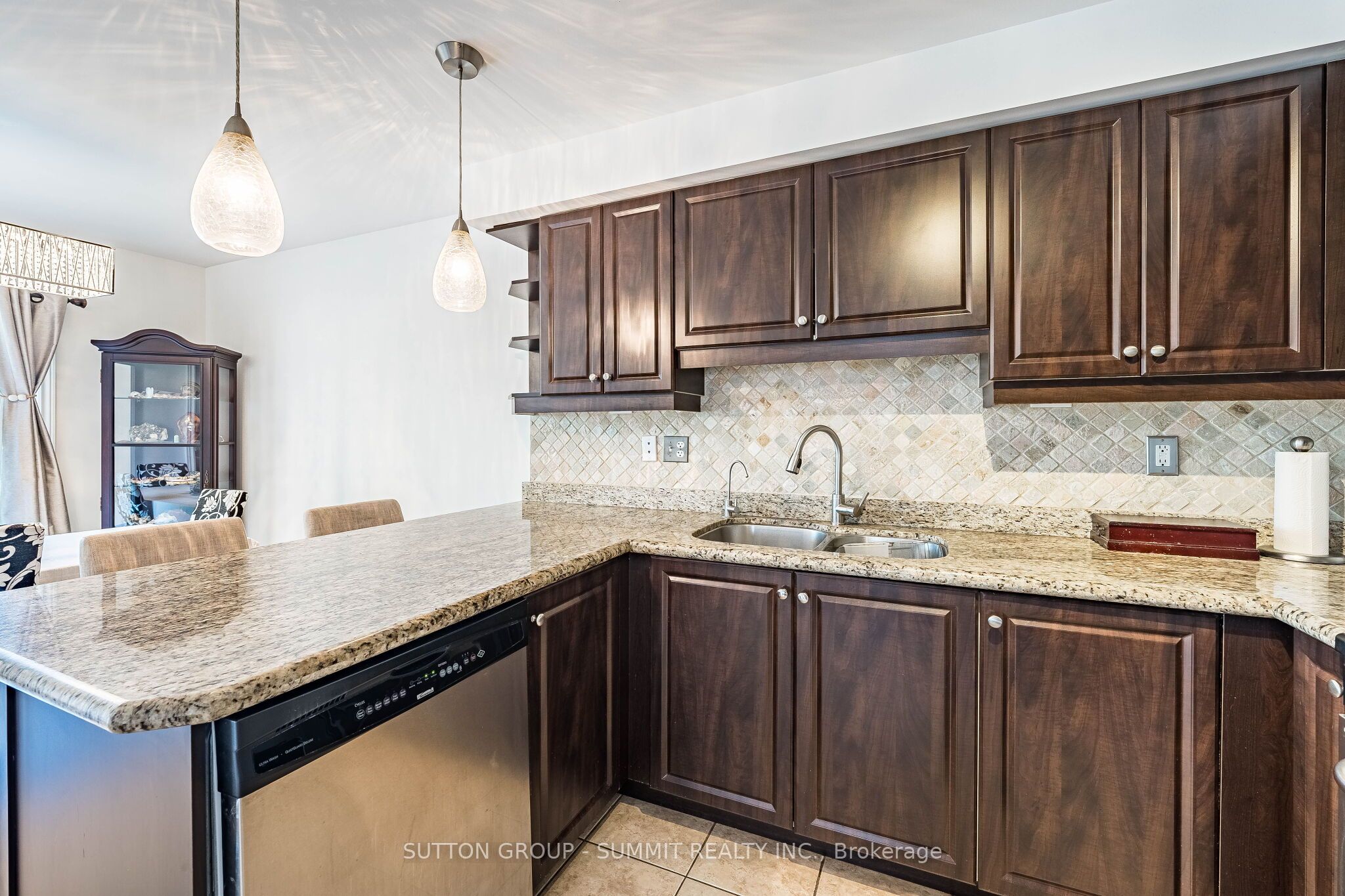 139 Oceanpearl Crescent Property Photo 13
