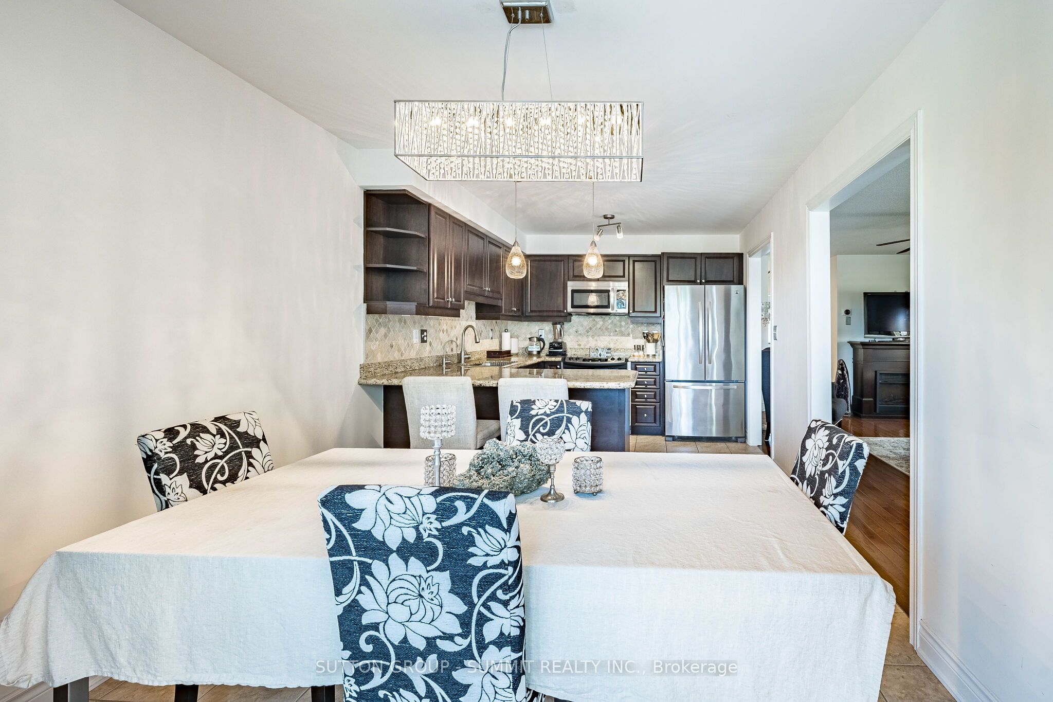 139 Oceanpearl Crescent Property Photo 15