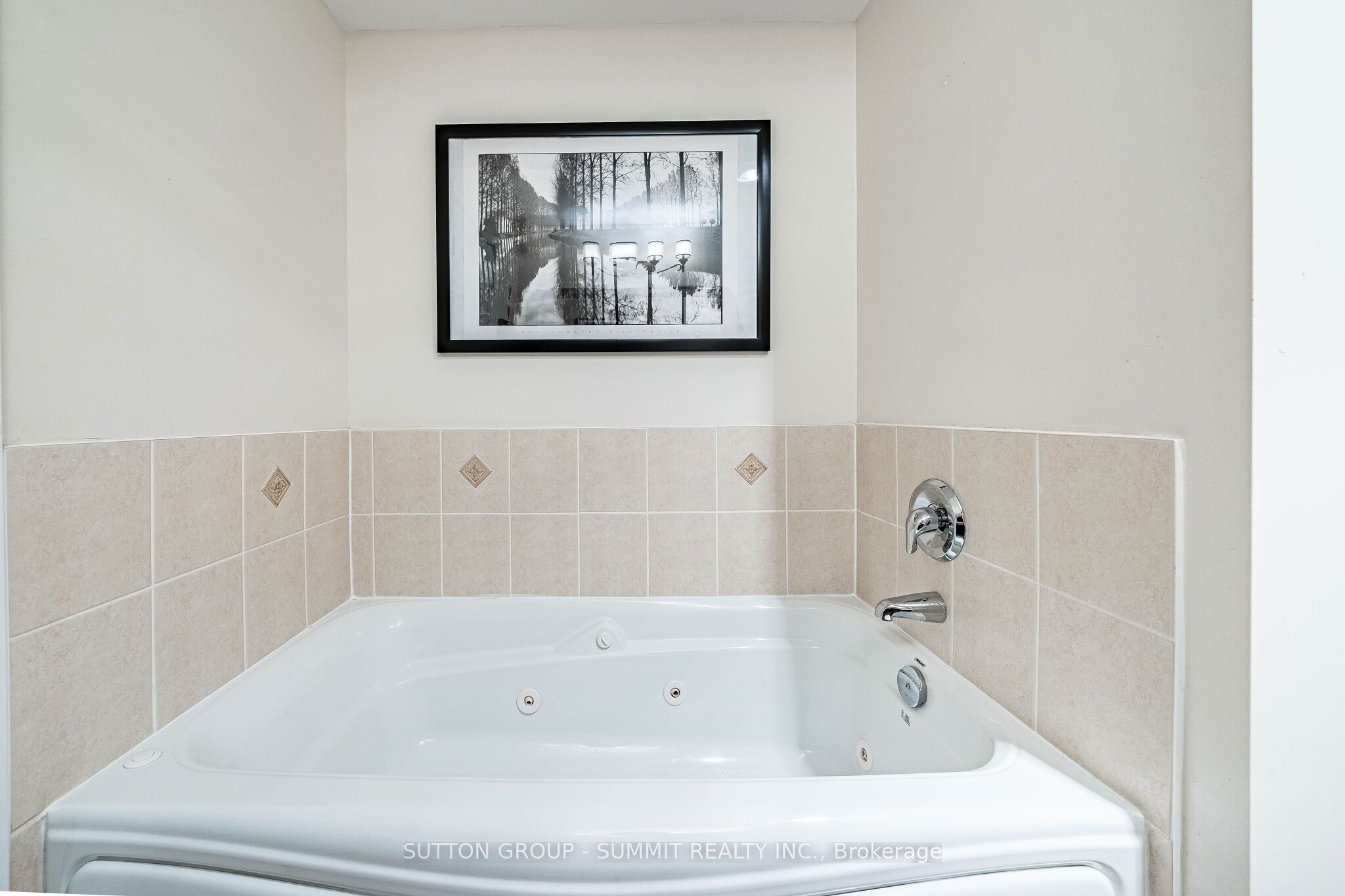 139 Oceanpearl Crescent Property Photo 20