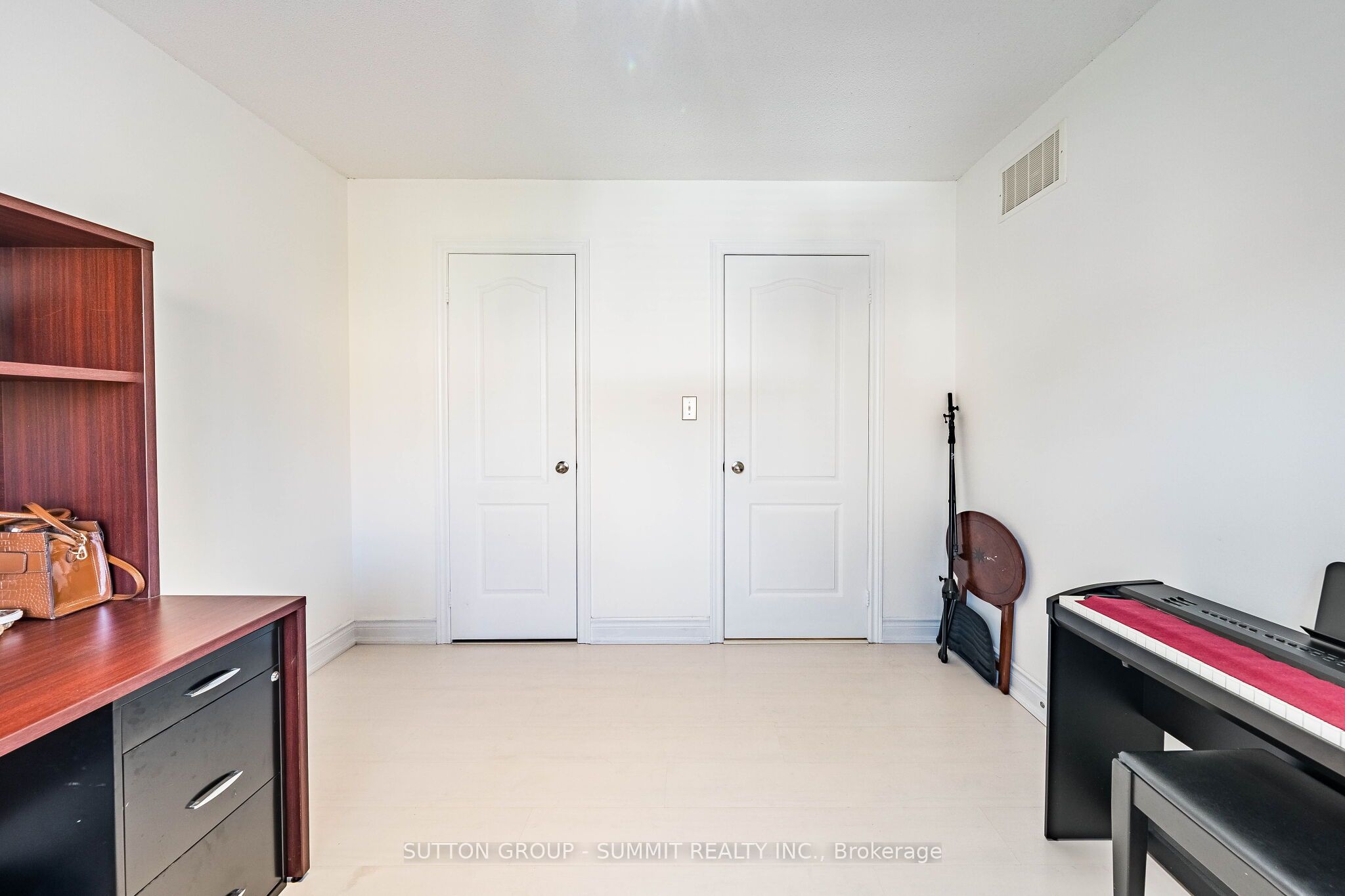 139 Oceanpearl Crescent Property Photo 23