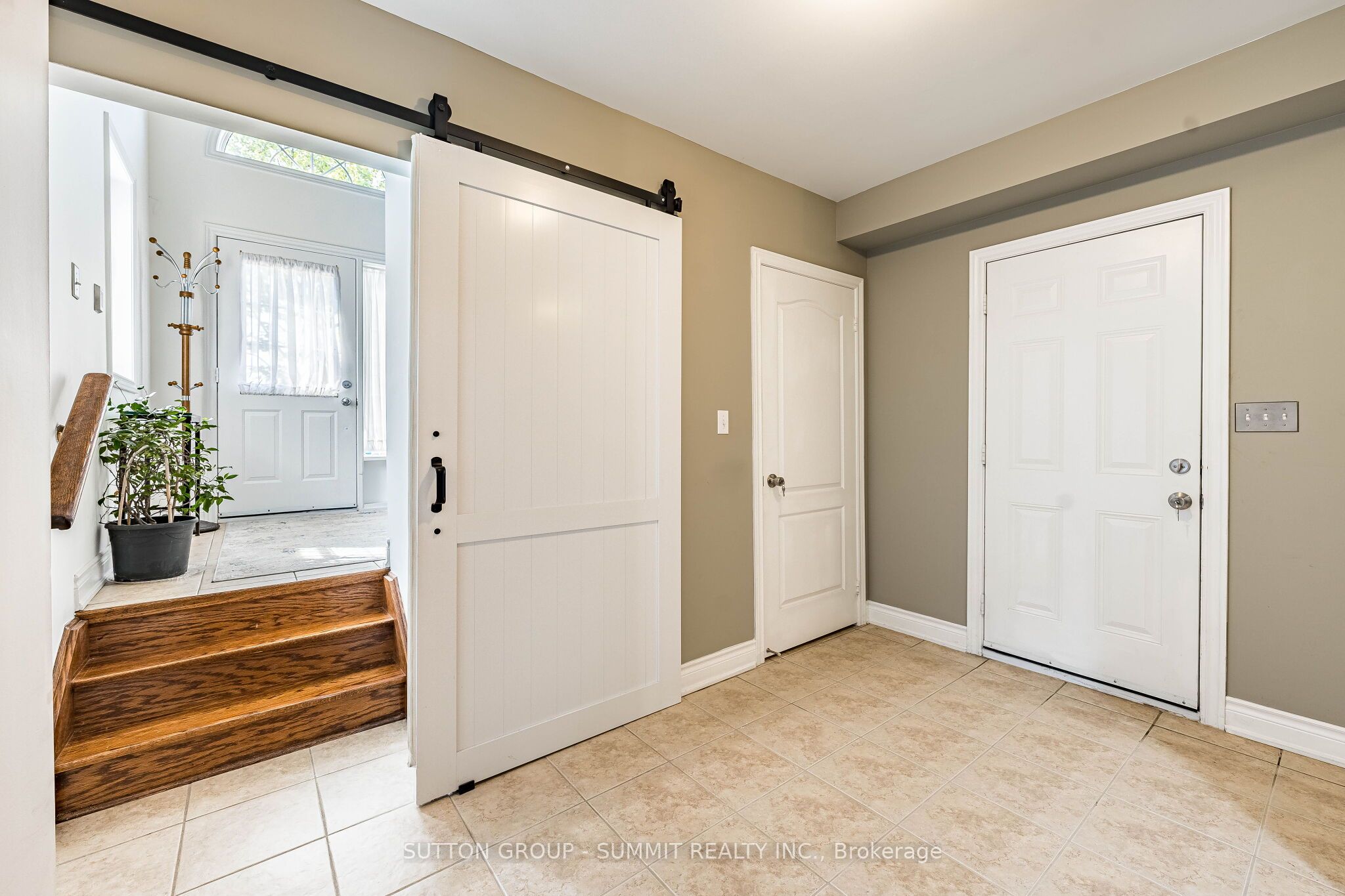 139 Oceanpearl Crescent Property Photo 29