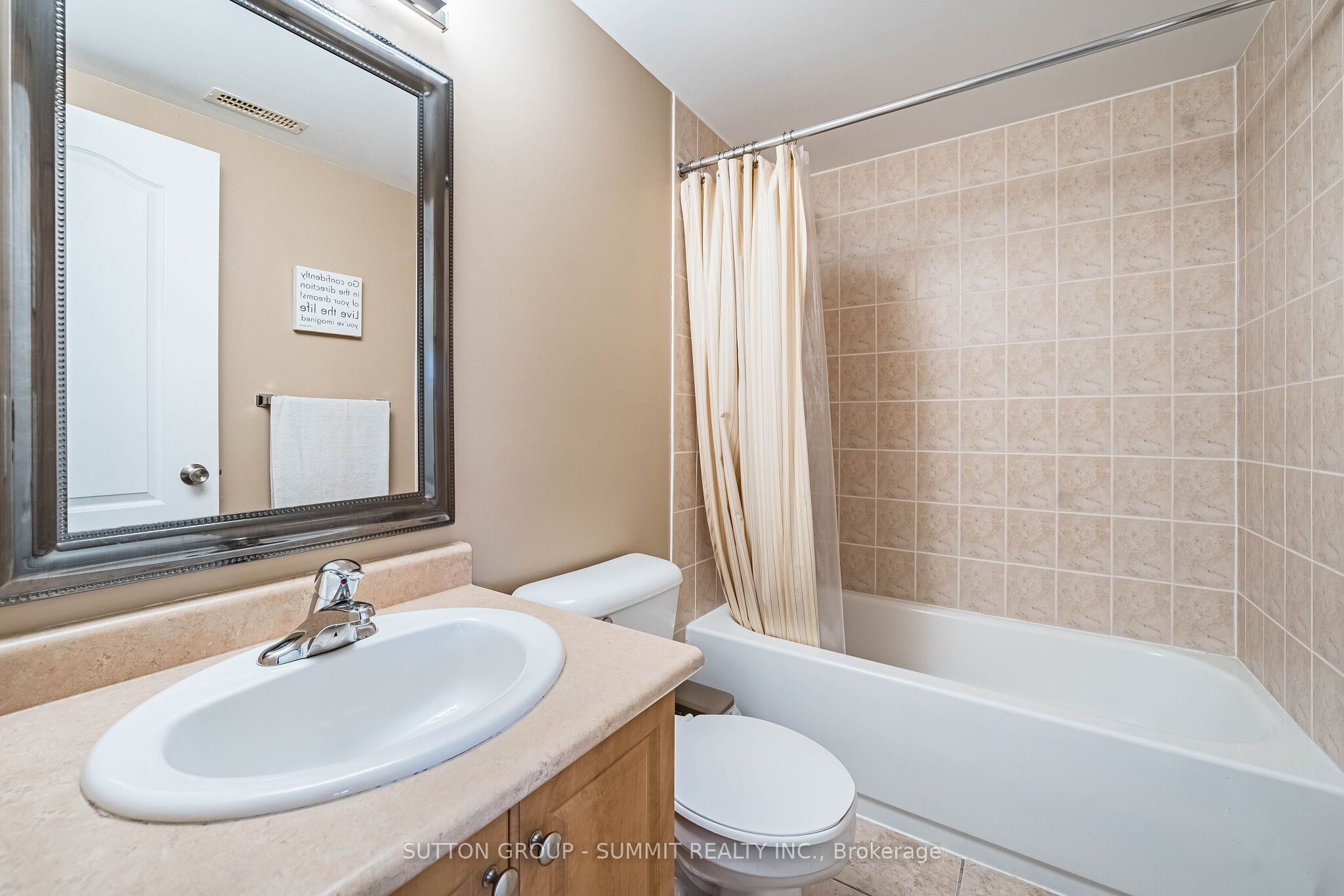 139 Oceanpearl Crescent Property Photo 38