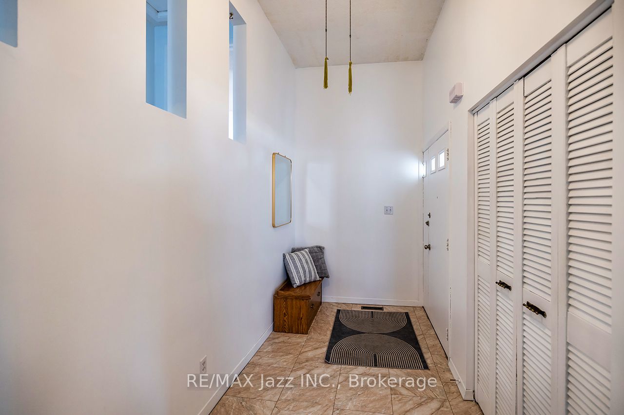 22 Deerpark Crescent Property Photo 5