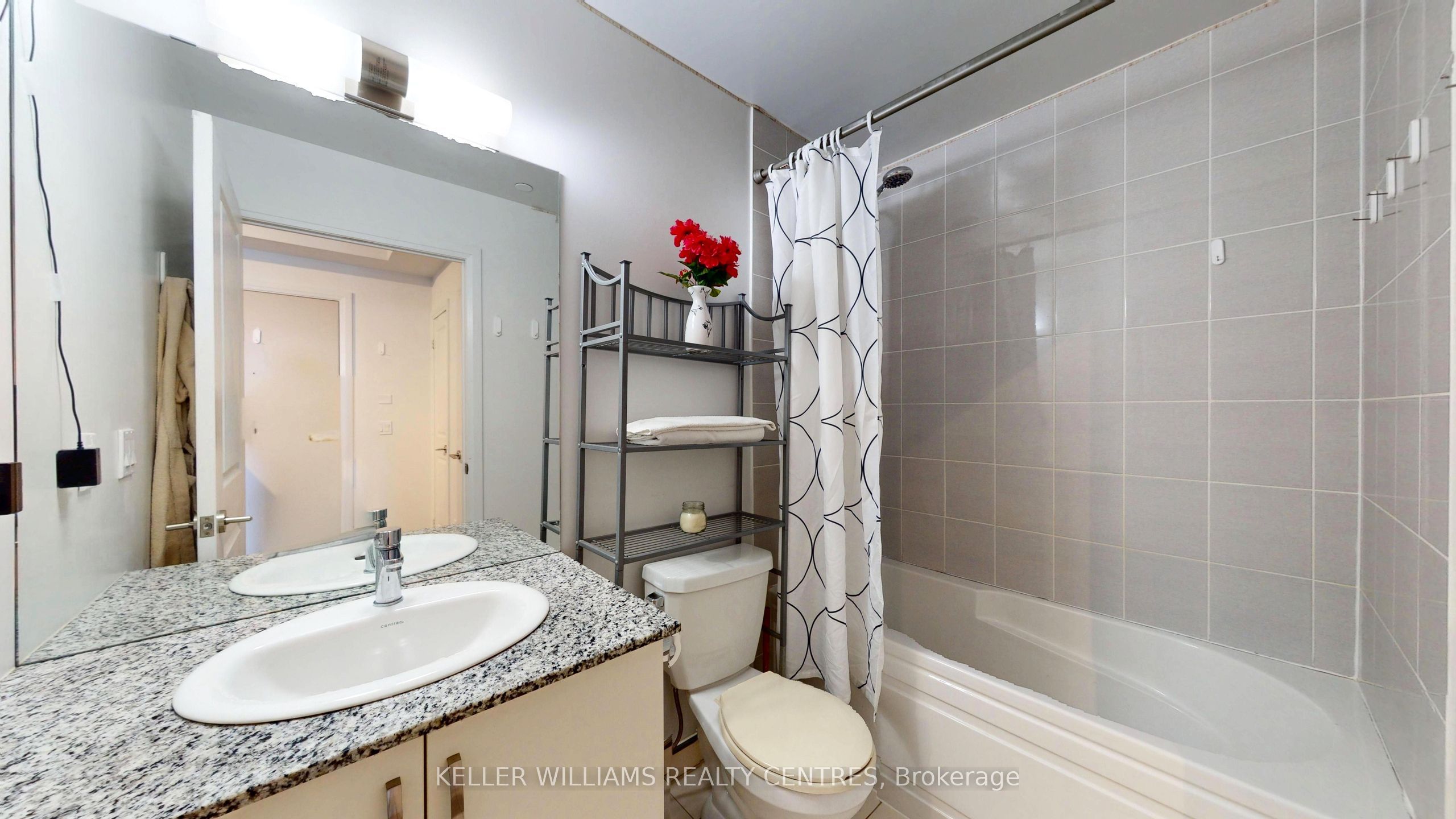 10 Meadowglen Pl. 508 Property Photo 17