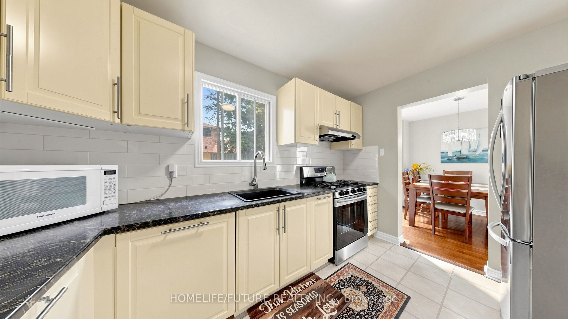168 Large Crescent Property Photo 8