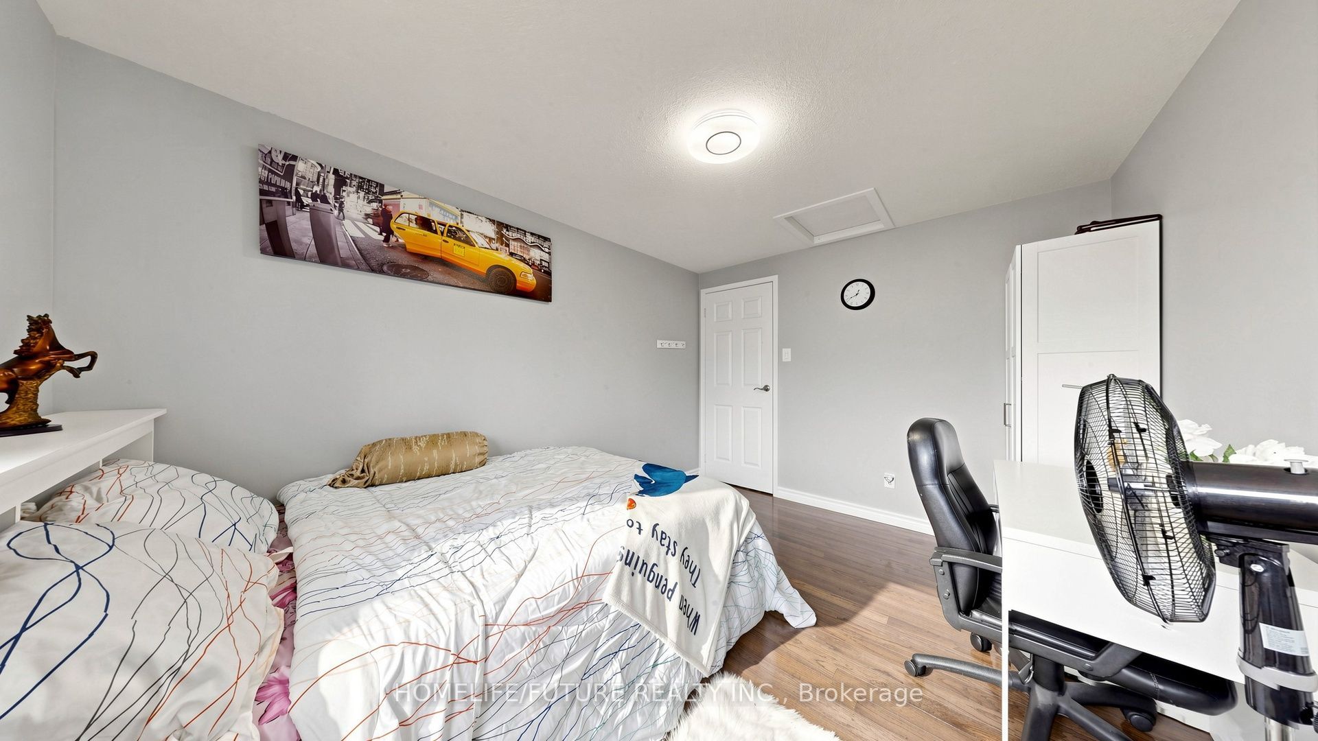 168 Large Crescent Property Photo 24