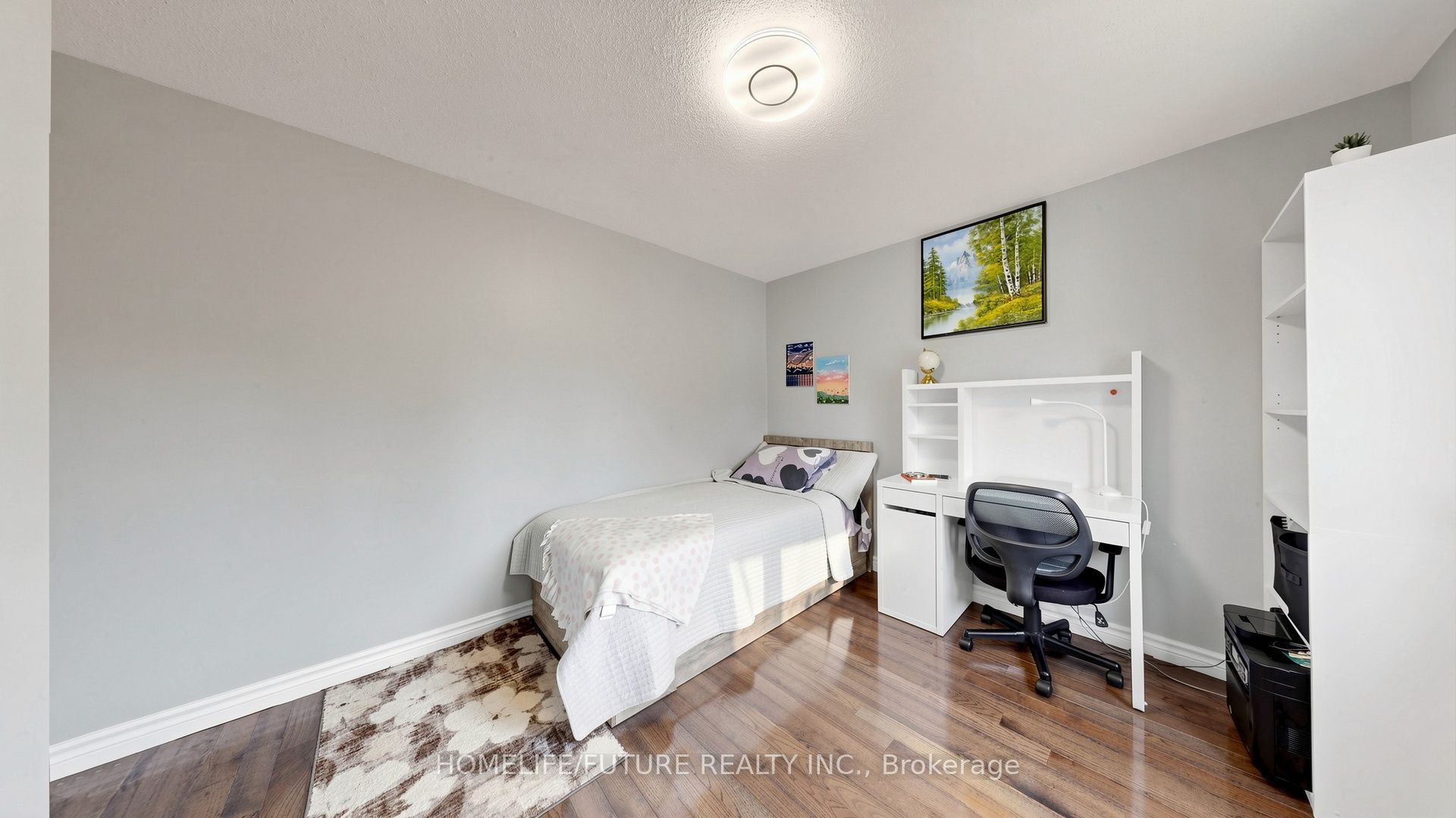168 Large Crescent Property Photo 27