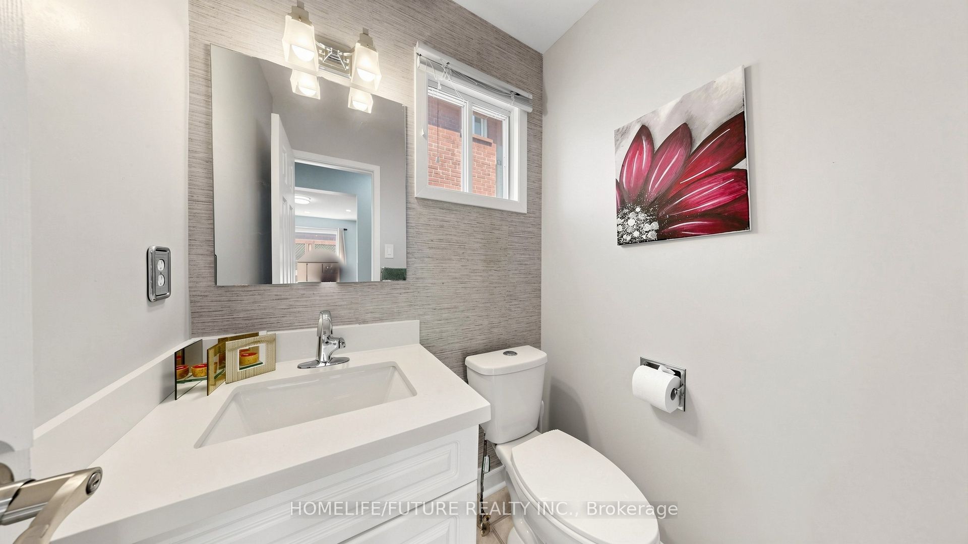 168 Large Crescent Property Photo 32
