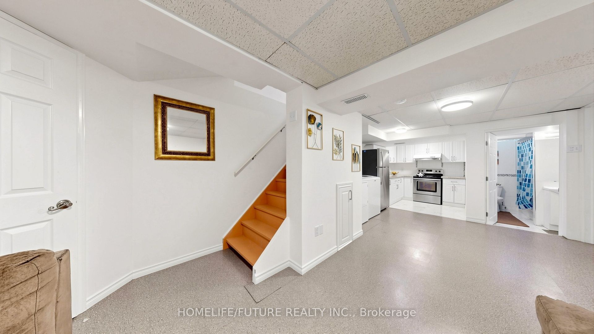168 Large Crescent Property Photo 37