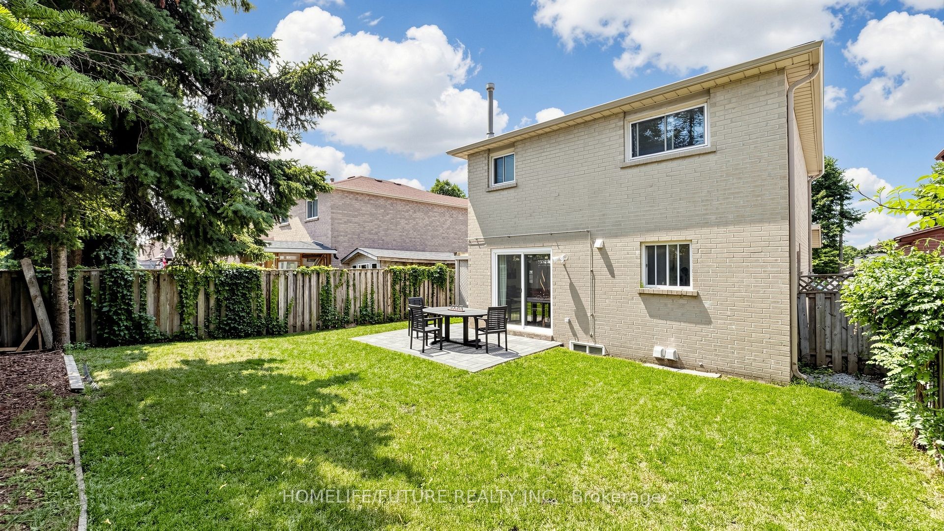 168 Large Crescent Property Photo 49