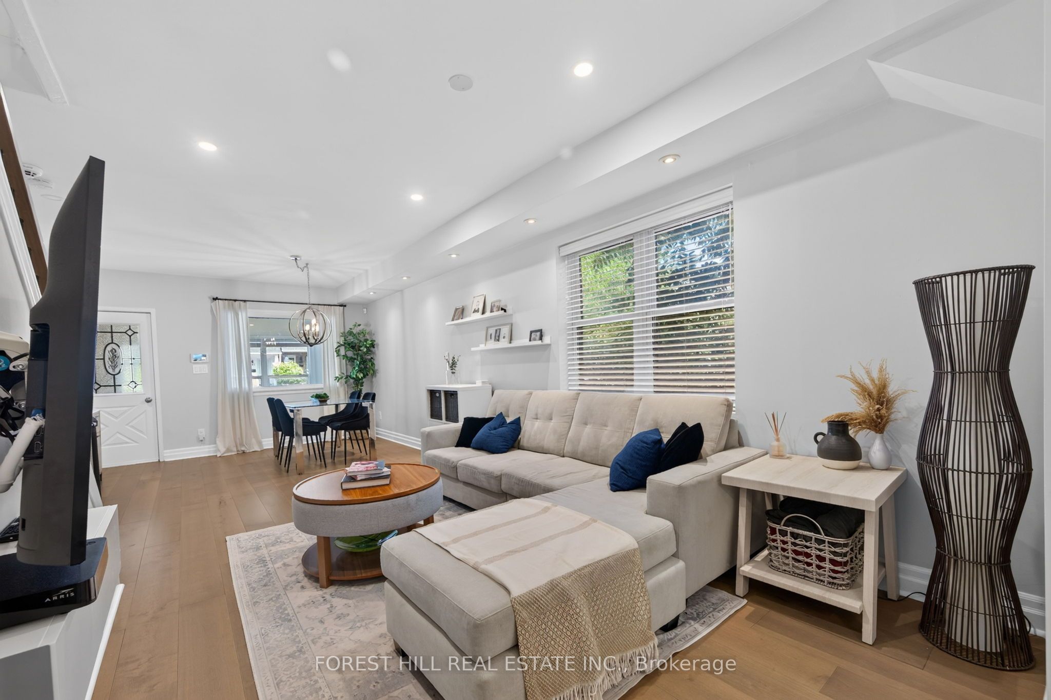 1040 Woodbine Avenue Property Photo 10