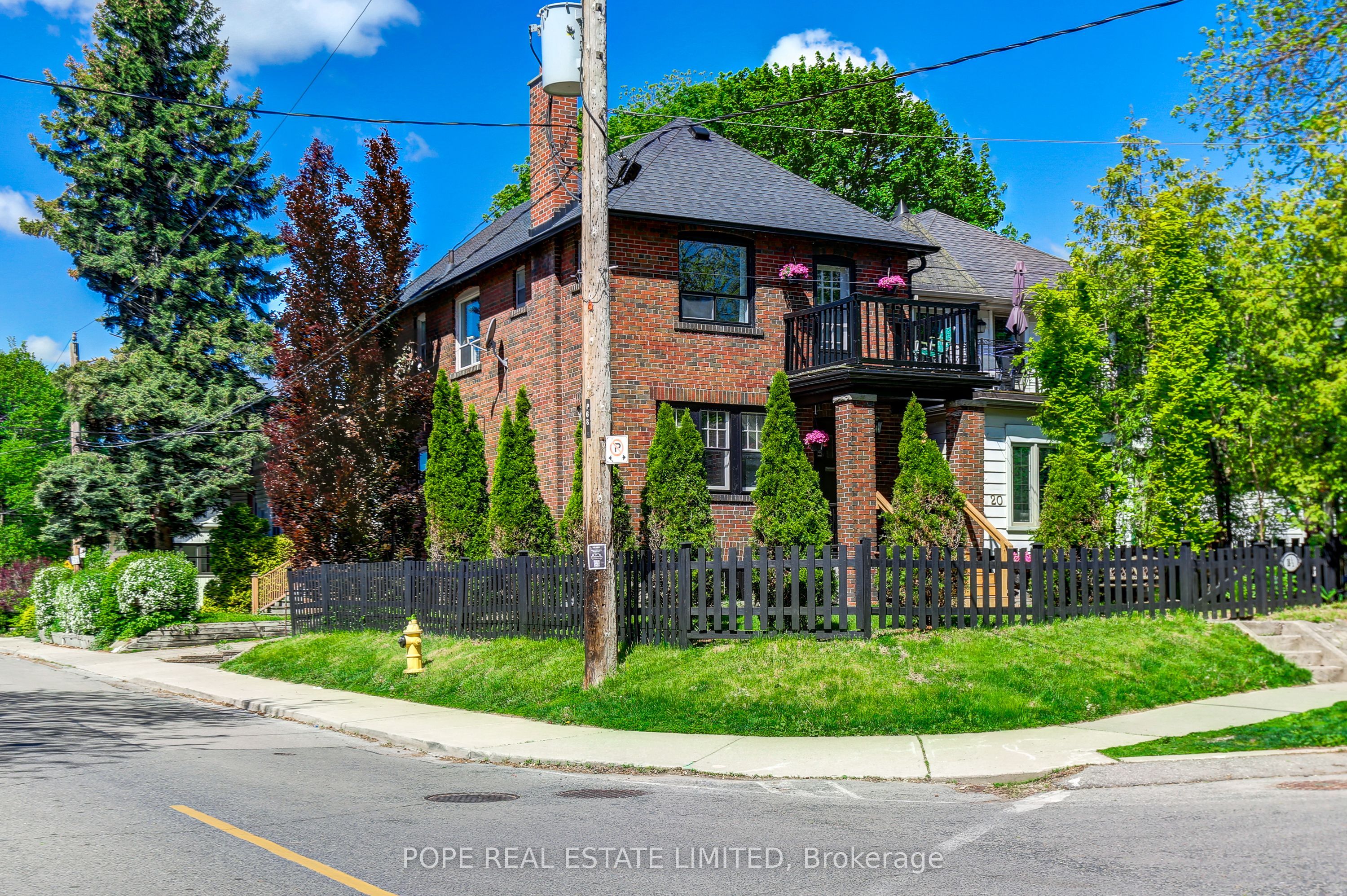 18 Edgewood Avenue Property Photo 2