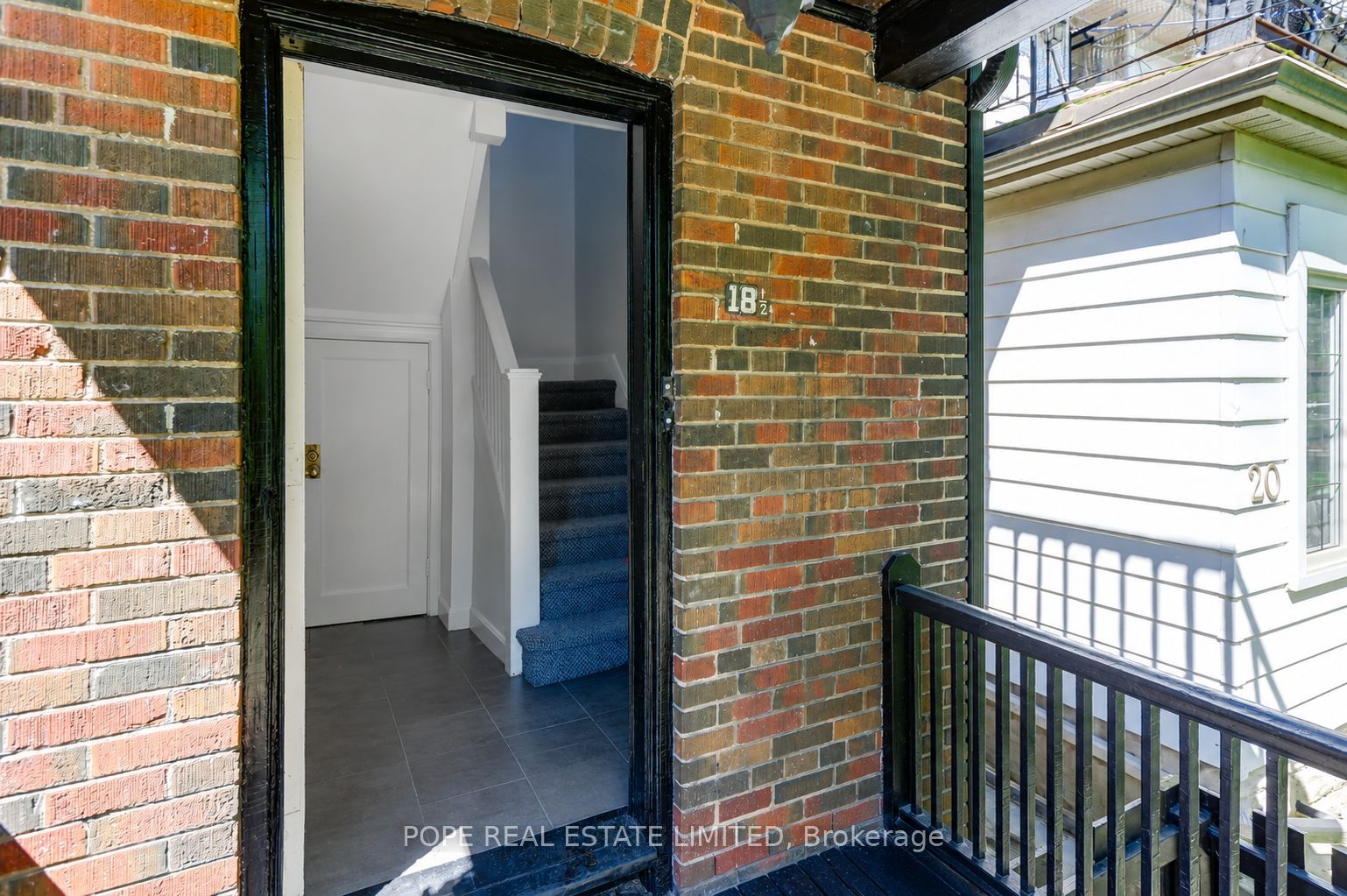 18 Edgewood Avenue Property Photo 5