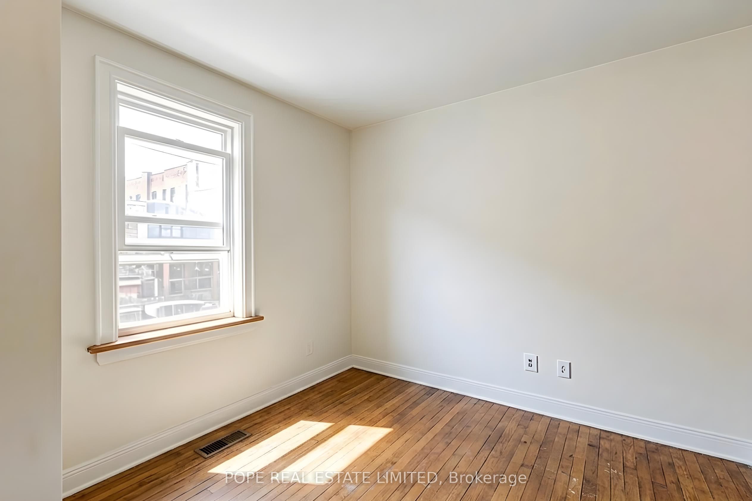 18 Edgewood Avenue Property Photo 27