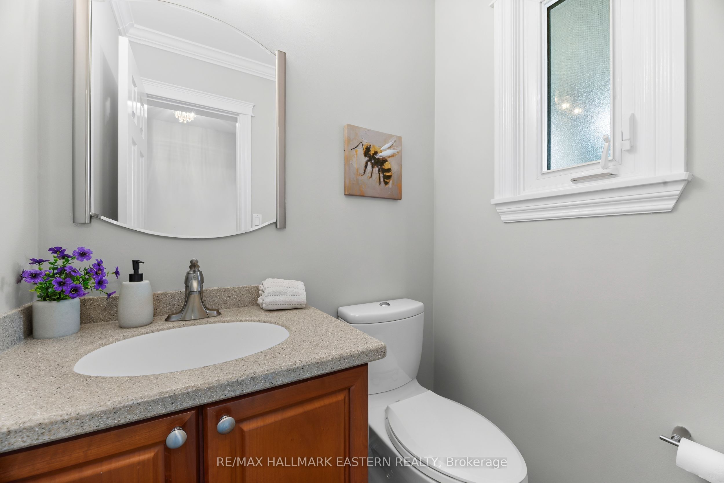 51 Lyndale Crescent Property Photo 4