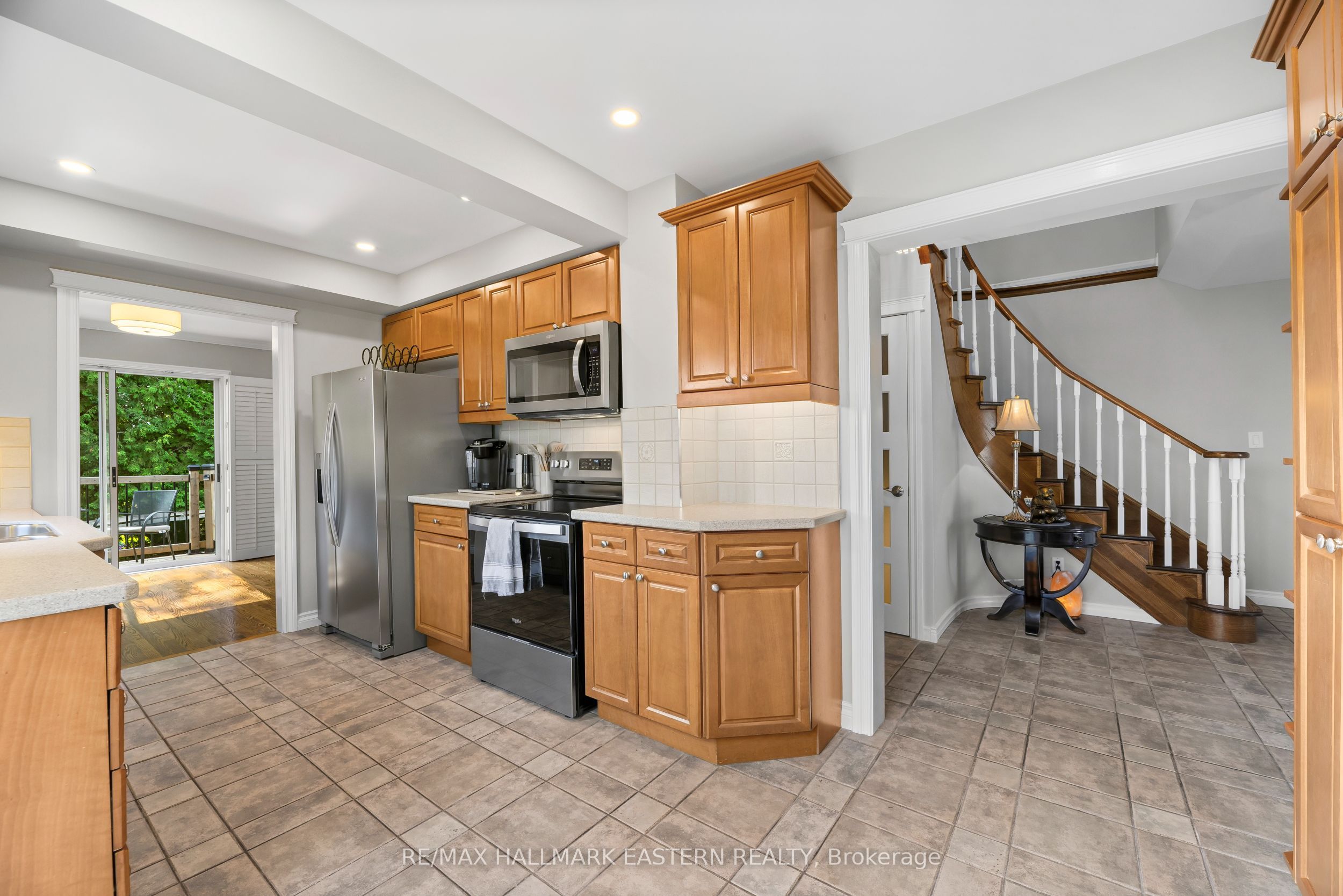 51 Lyndale Crescent Property Photo 6
