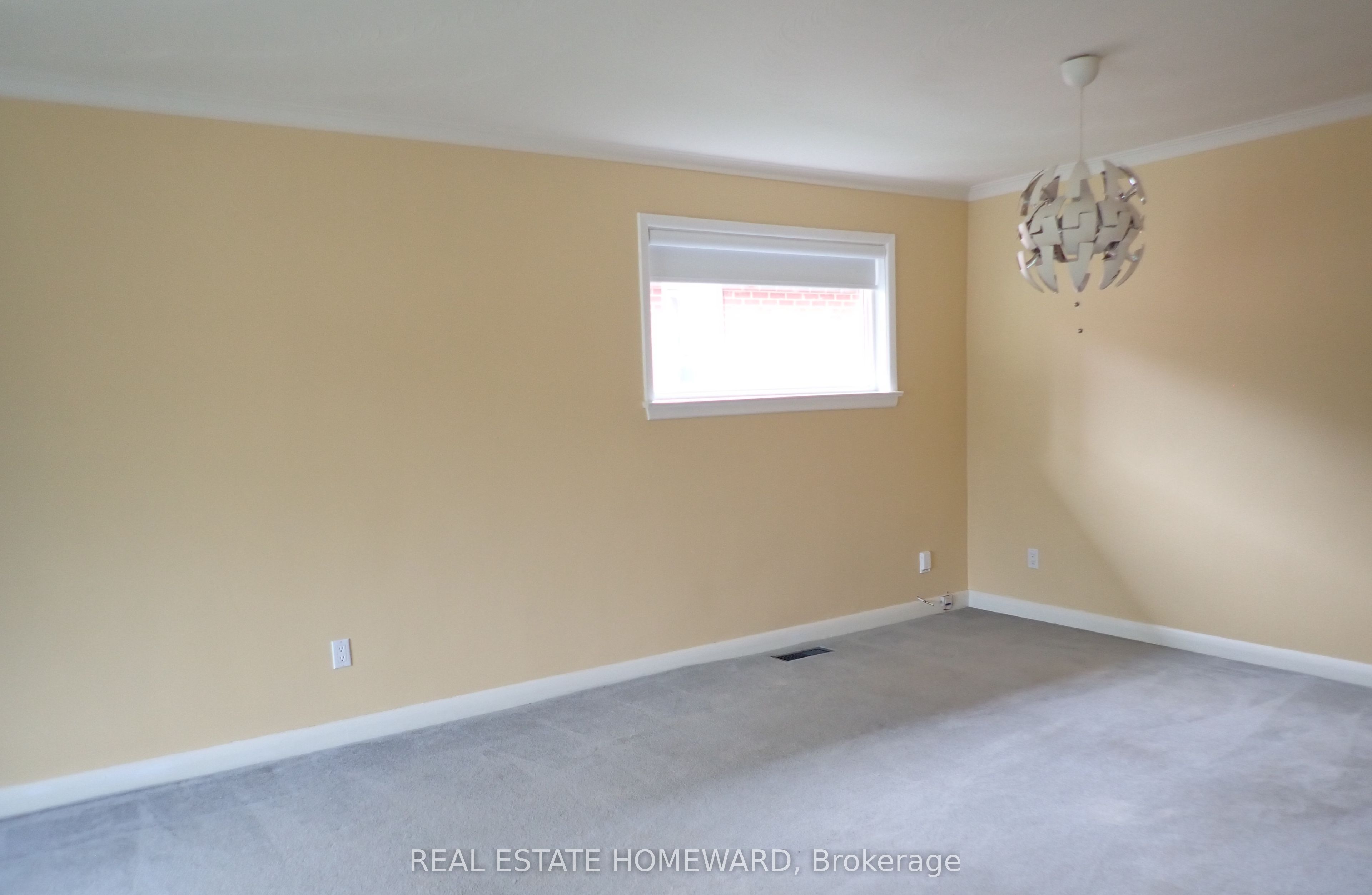 56 Perivale Crescent Front Property Photo 13
