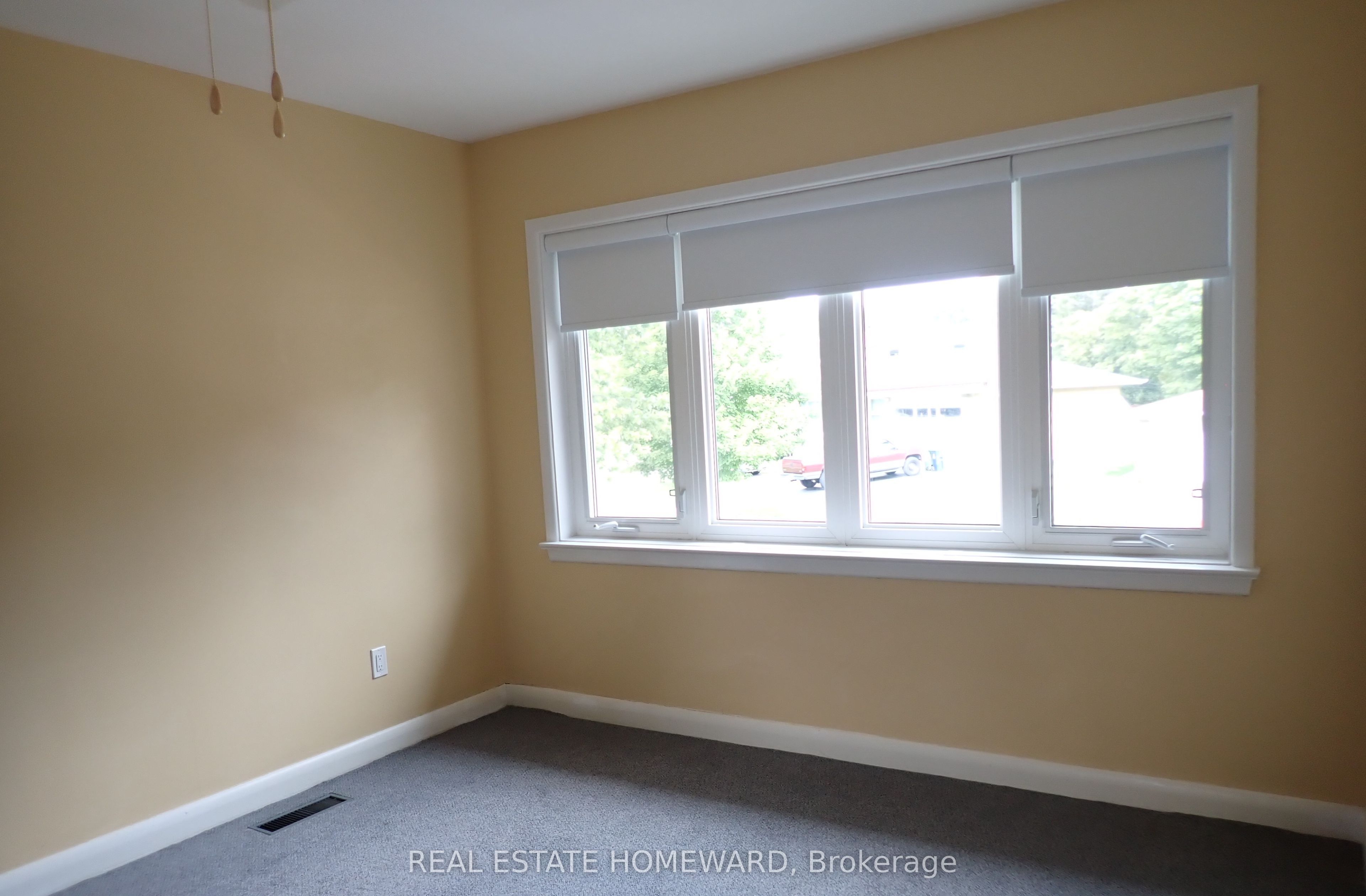 56 Perivale Crescent Front Property Photo 18