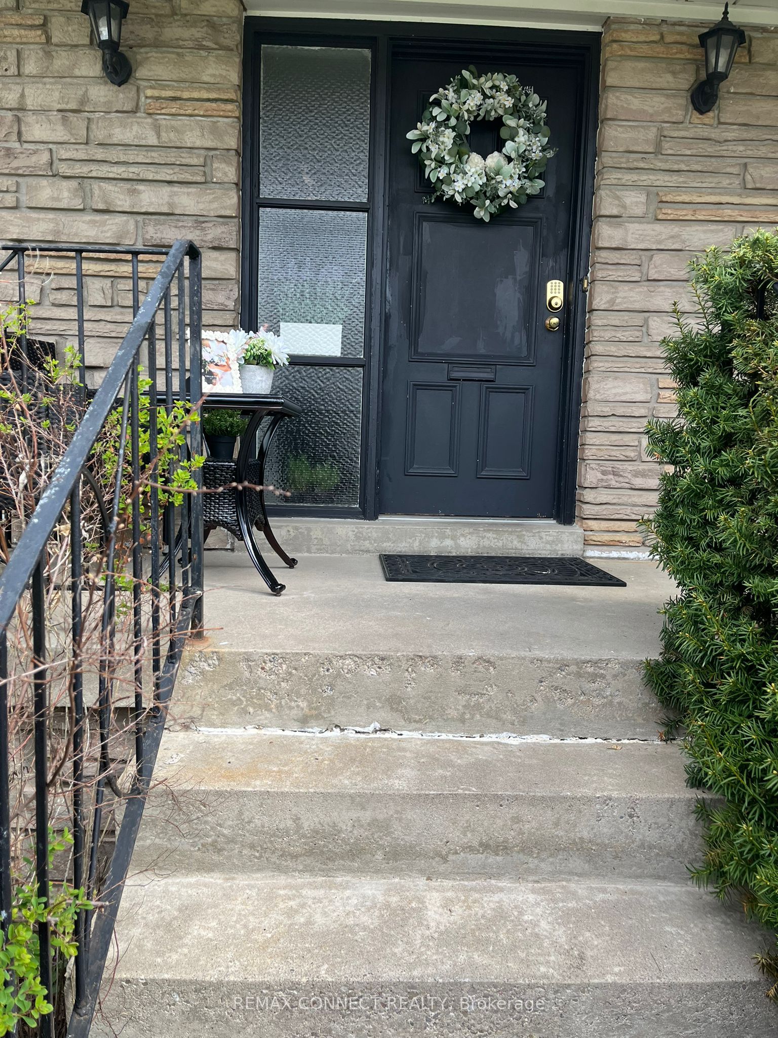 24 Lalton Place Property Photo 2