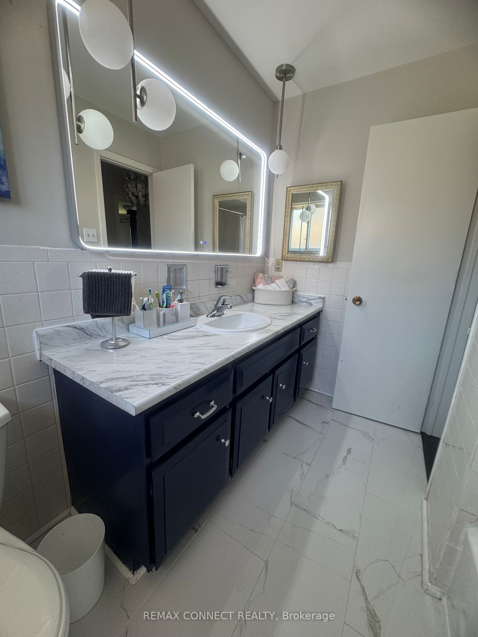 24 Lalton Place Property Photo 32