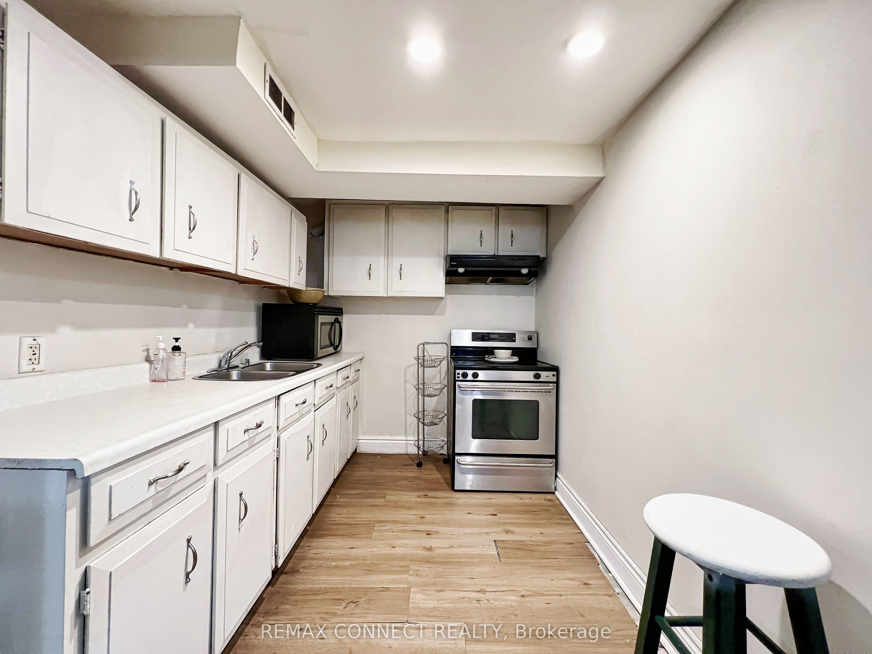 24 Lalton Place Property Photo 39