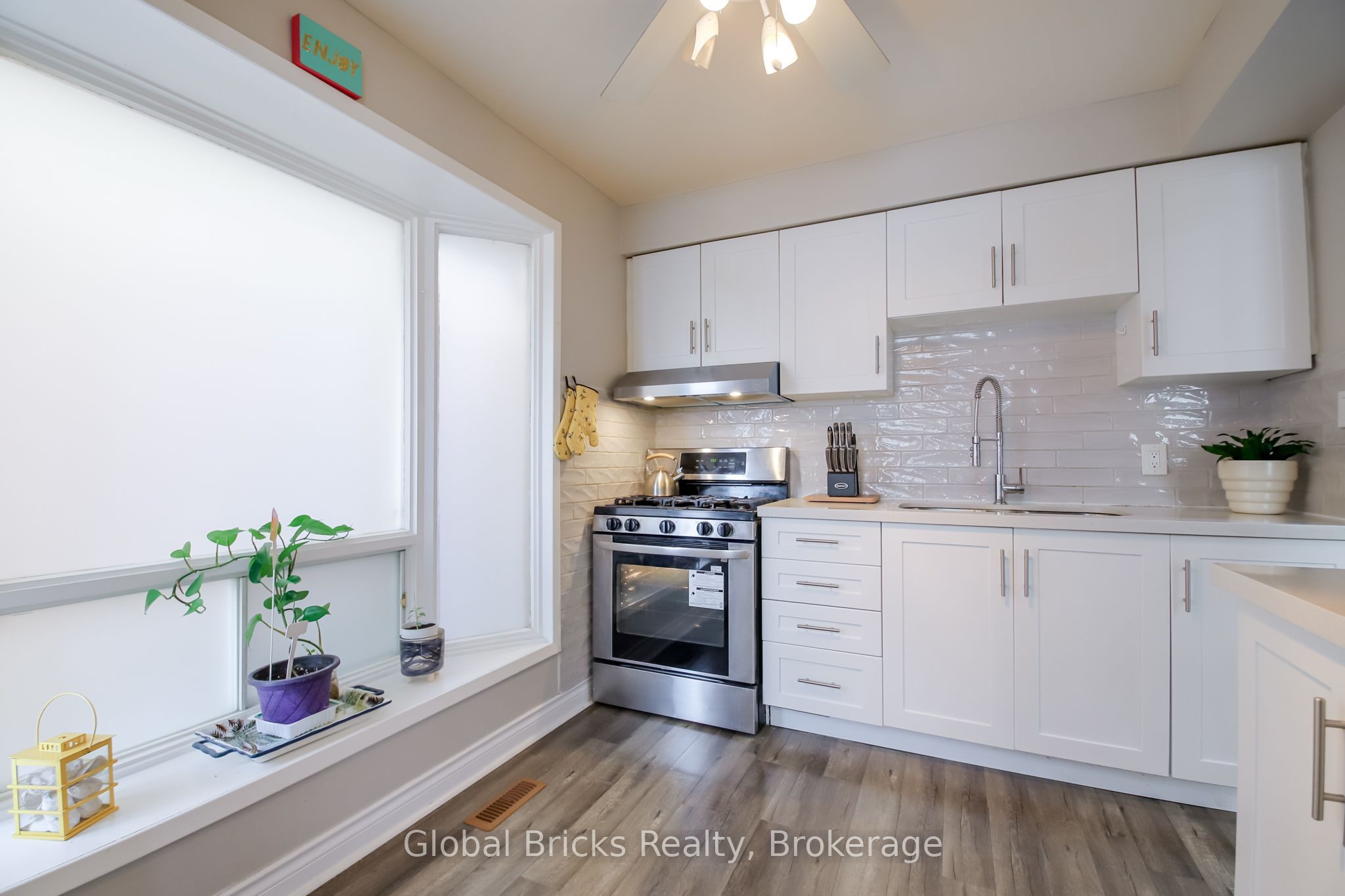 56 Winston Crescent Property Photo 23