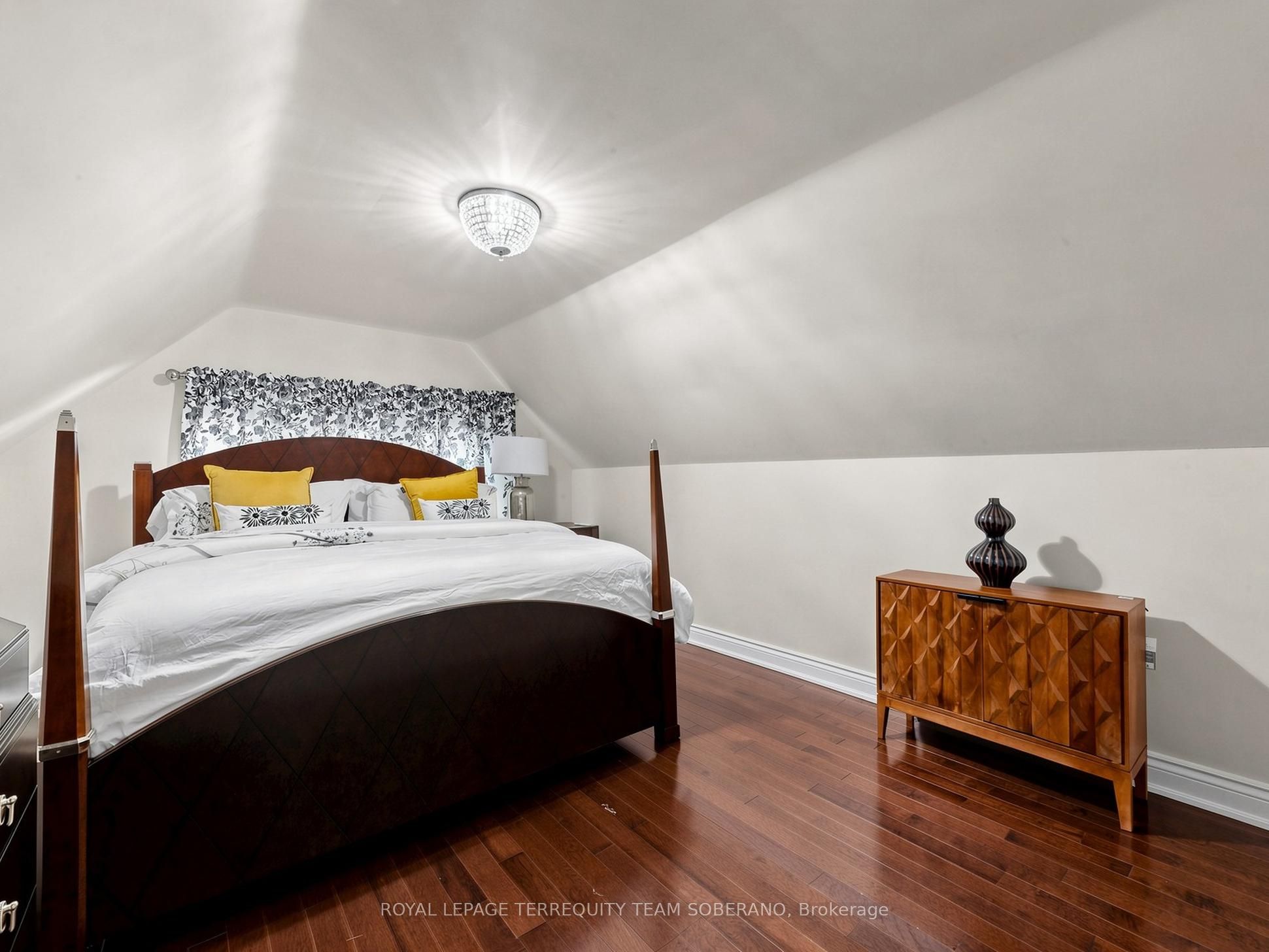 67 Barrington Avenue Property Photo 25