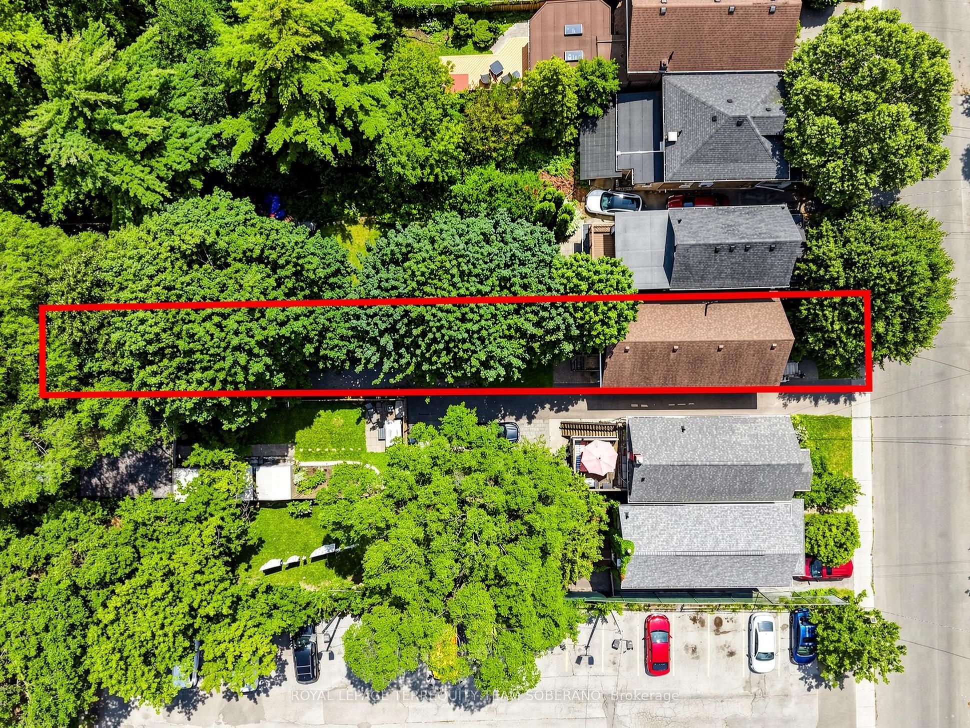 67 Barrington Avenue Property Photo 44