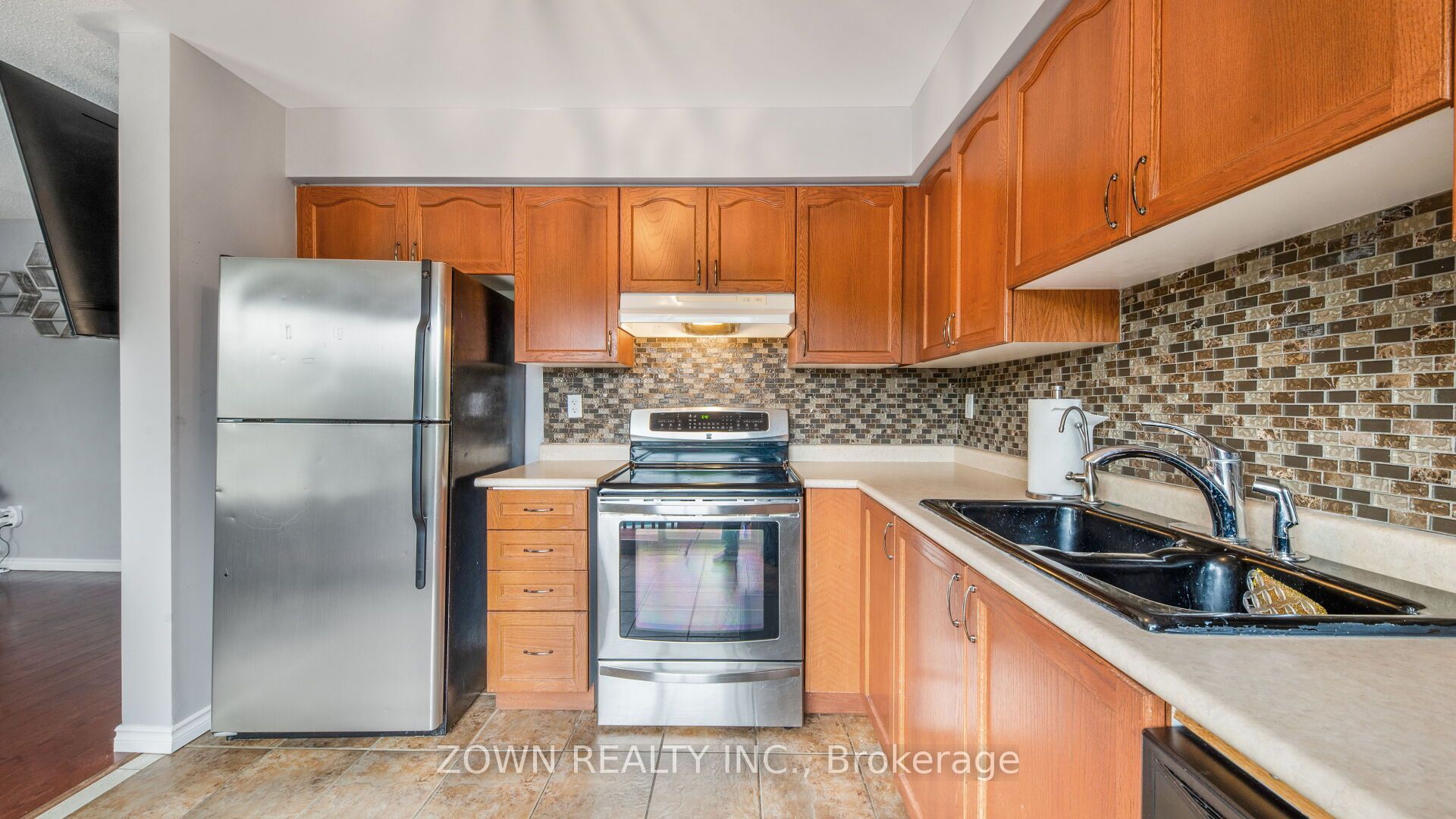 95 Allworth Crescent Property Photo 9