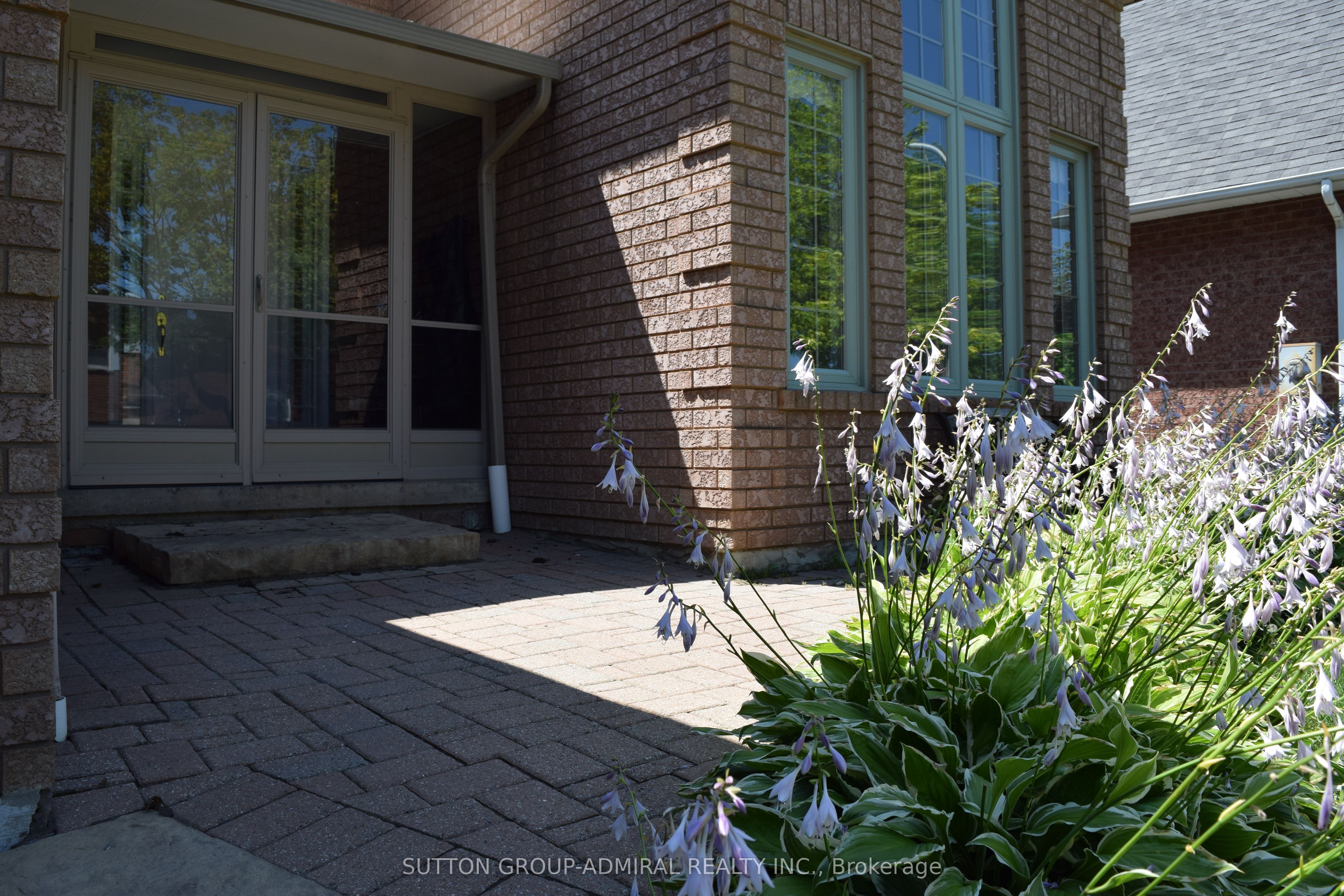 51 Daines Drive Property Photo 3