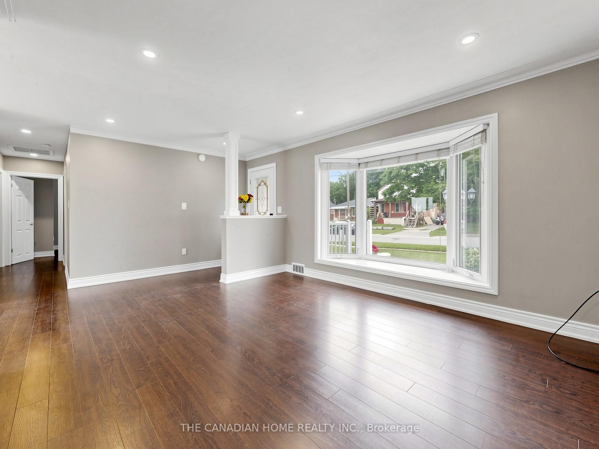 470 Cromwell Avenue Property Photo 8