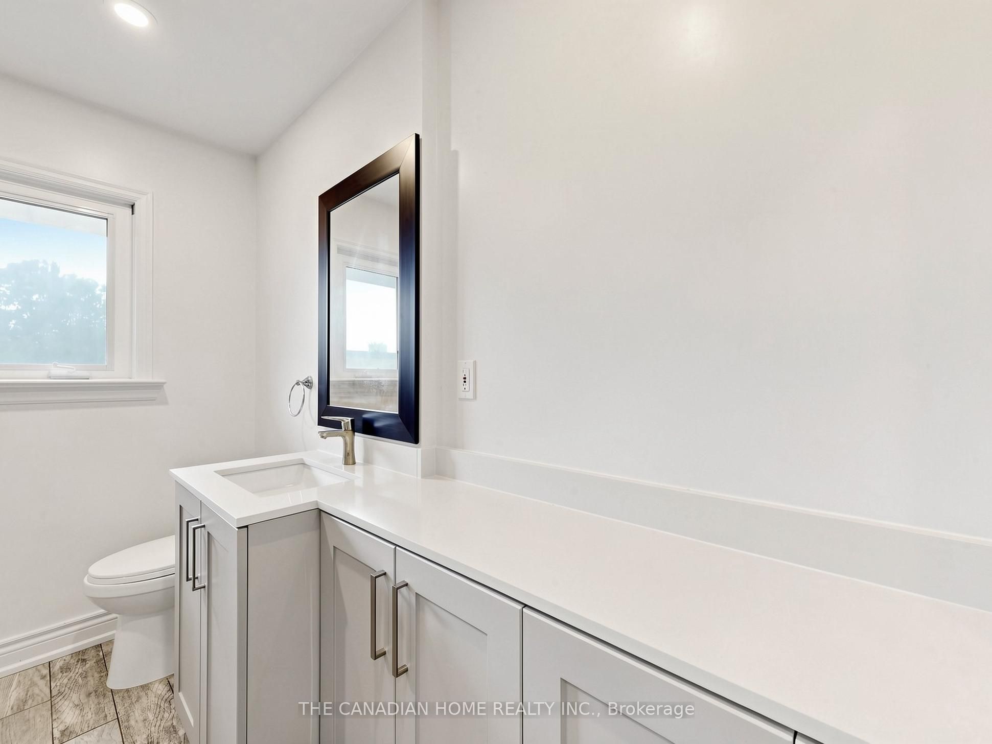 470 Cromwell Avenue Property Photo 23