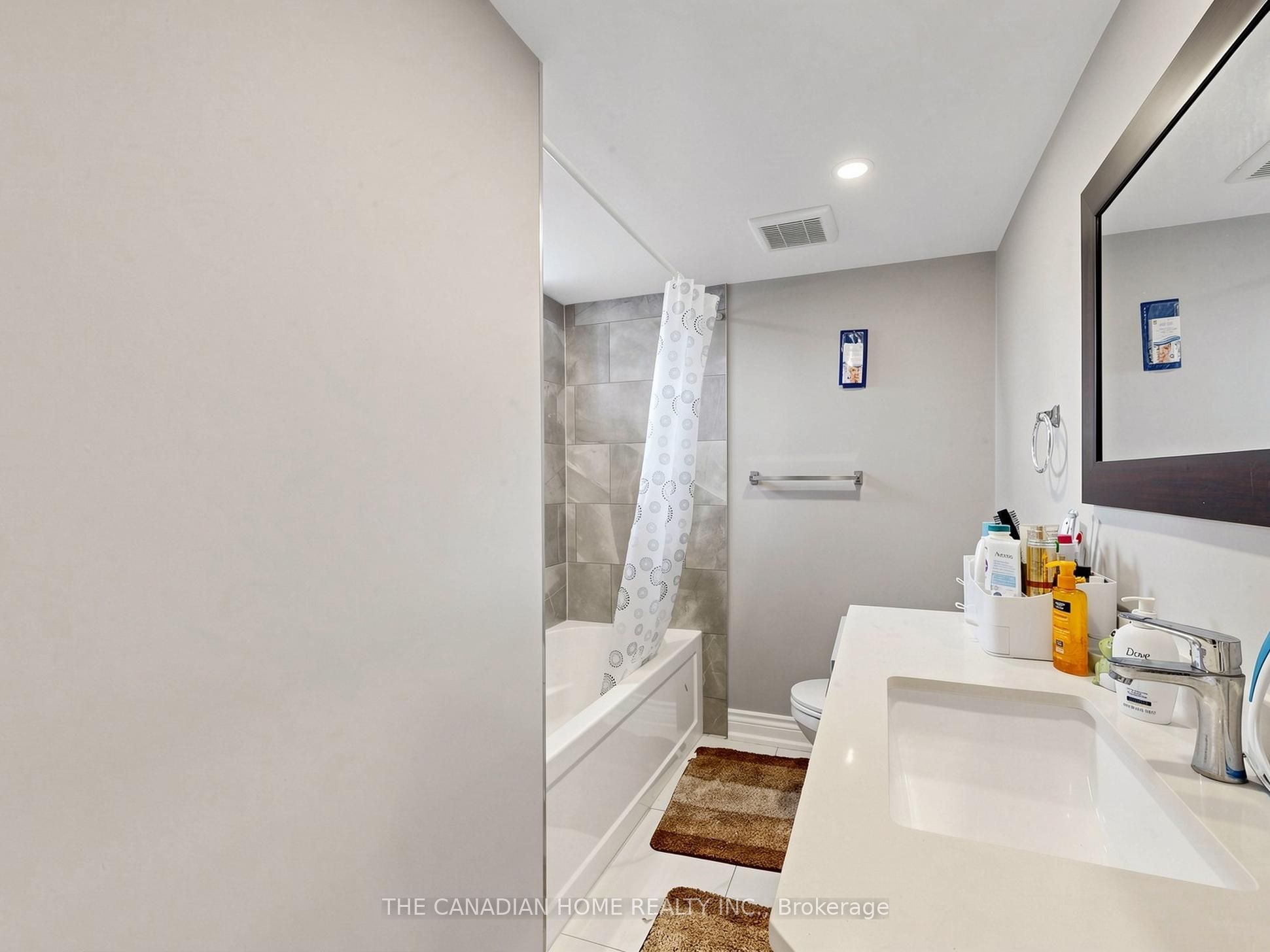 470 Cromwell Avenue Property Photo 35