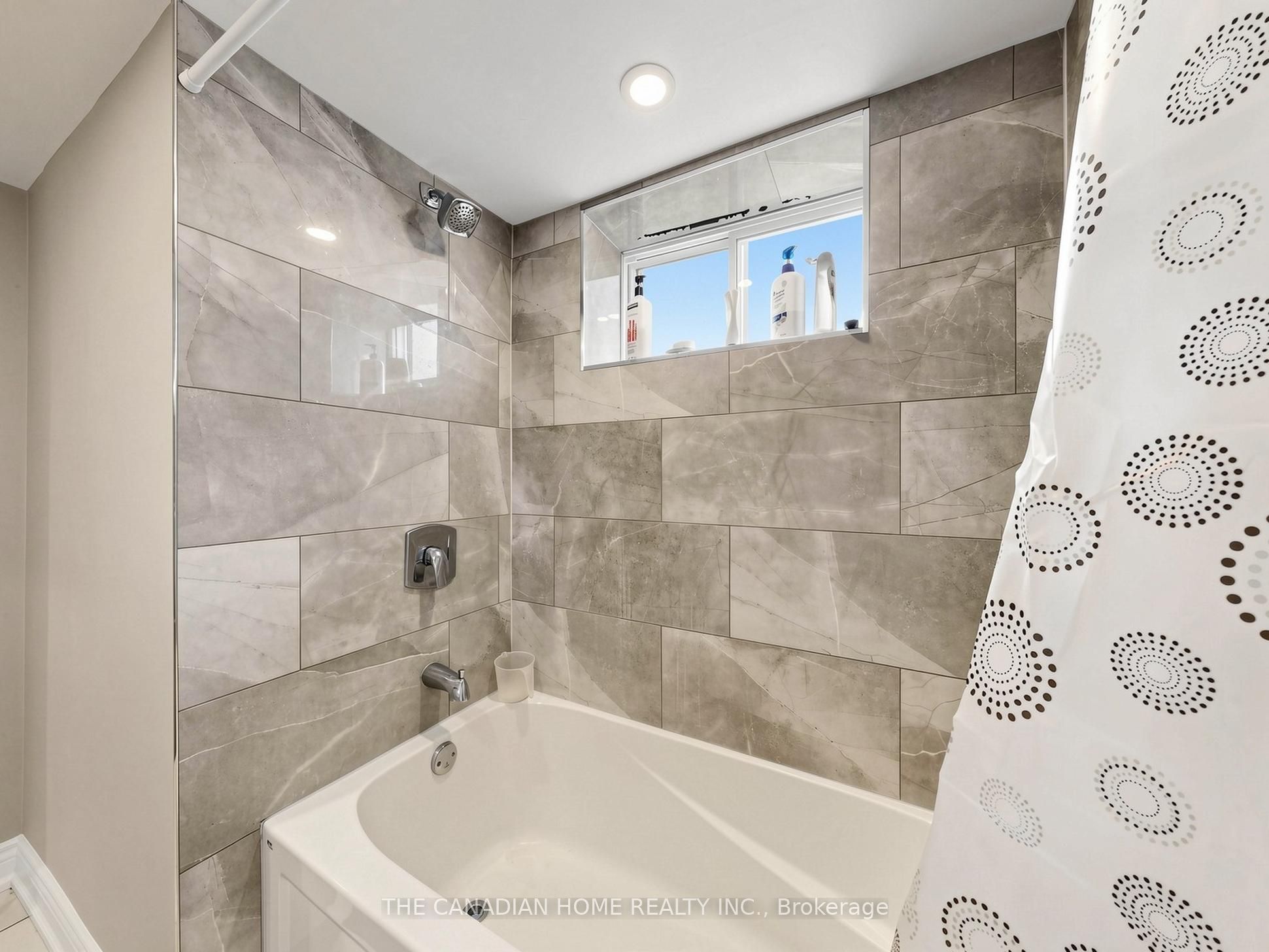 470 Cromwell Avenue Property Photo 37