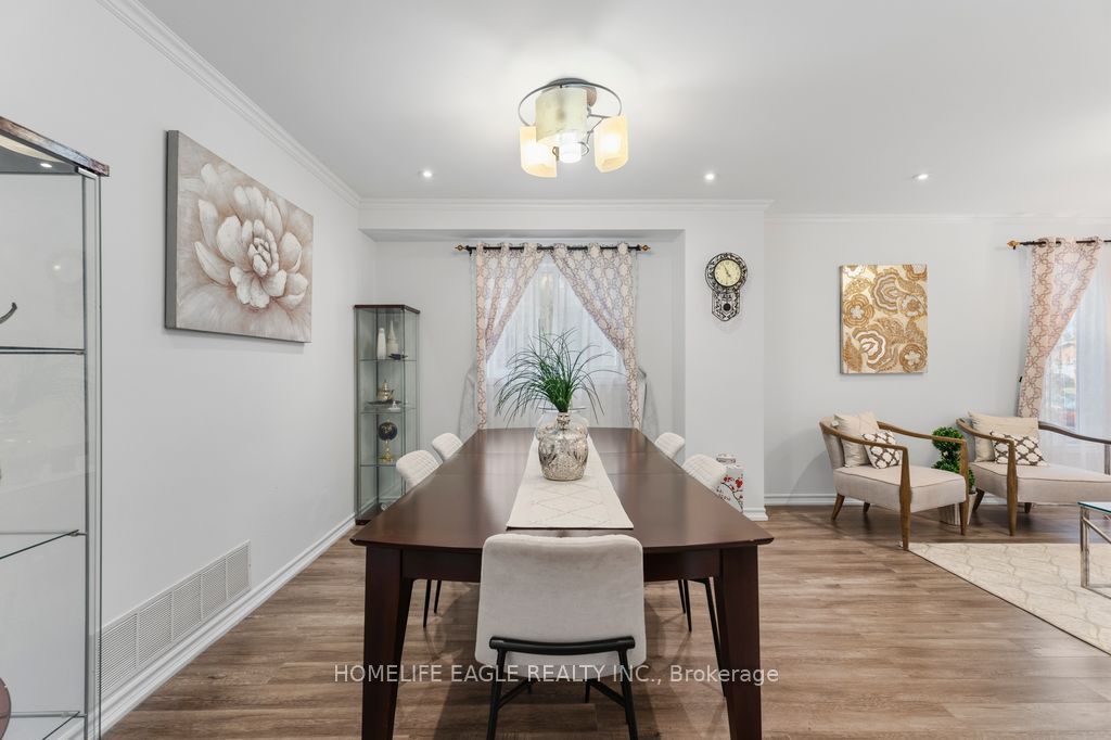 156 Heale Avenue Property Photo 4
