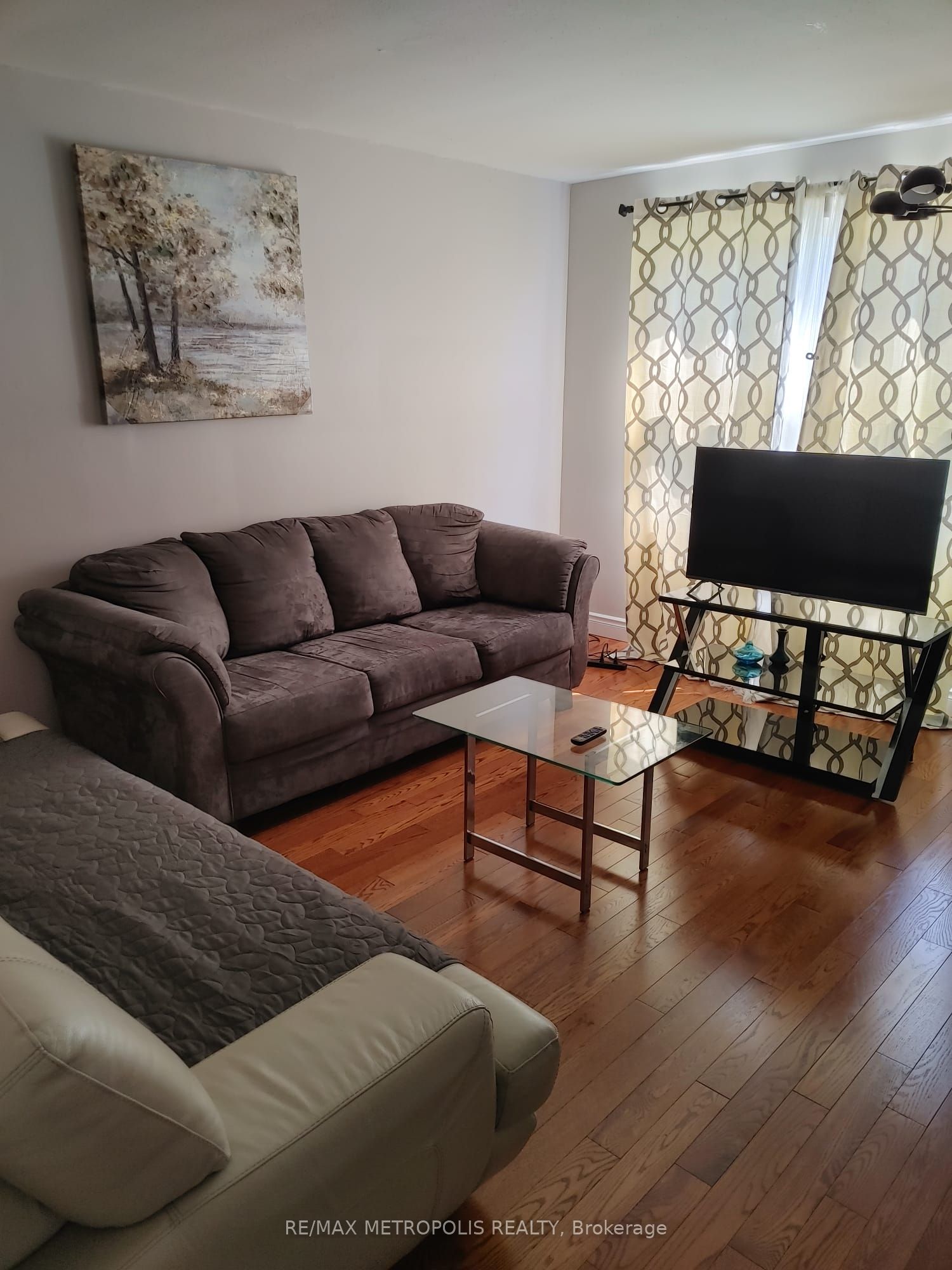 1098 Cedar Street Property Photo 1