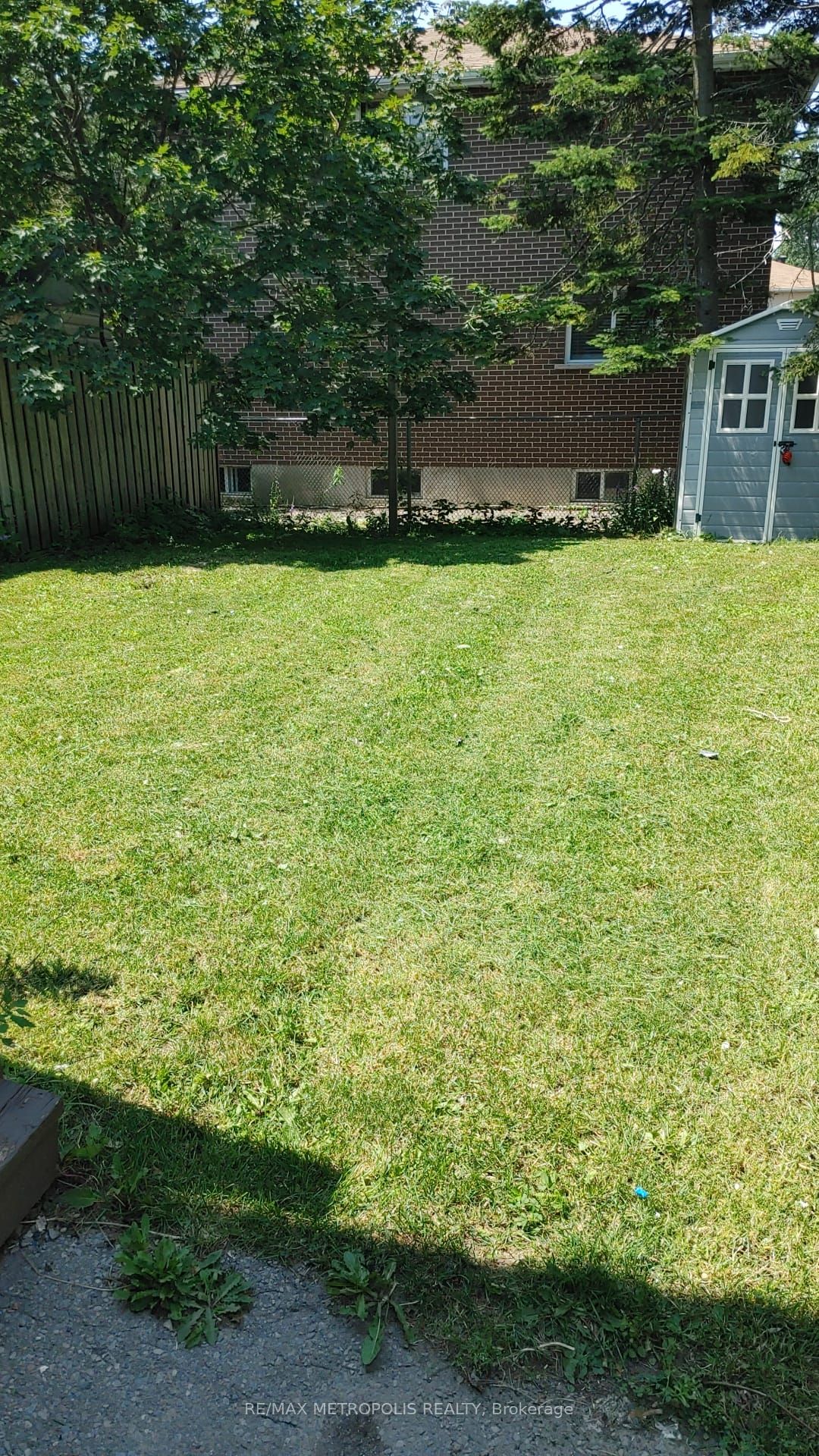 1098 Cedar Street Property Photo 11