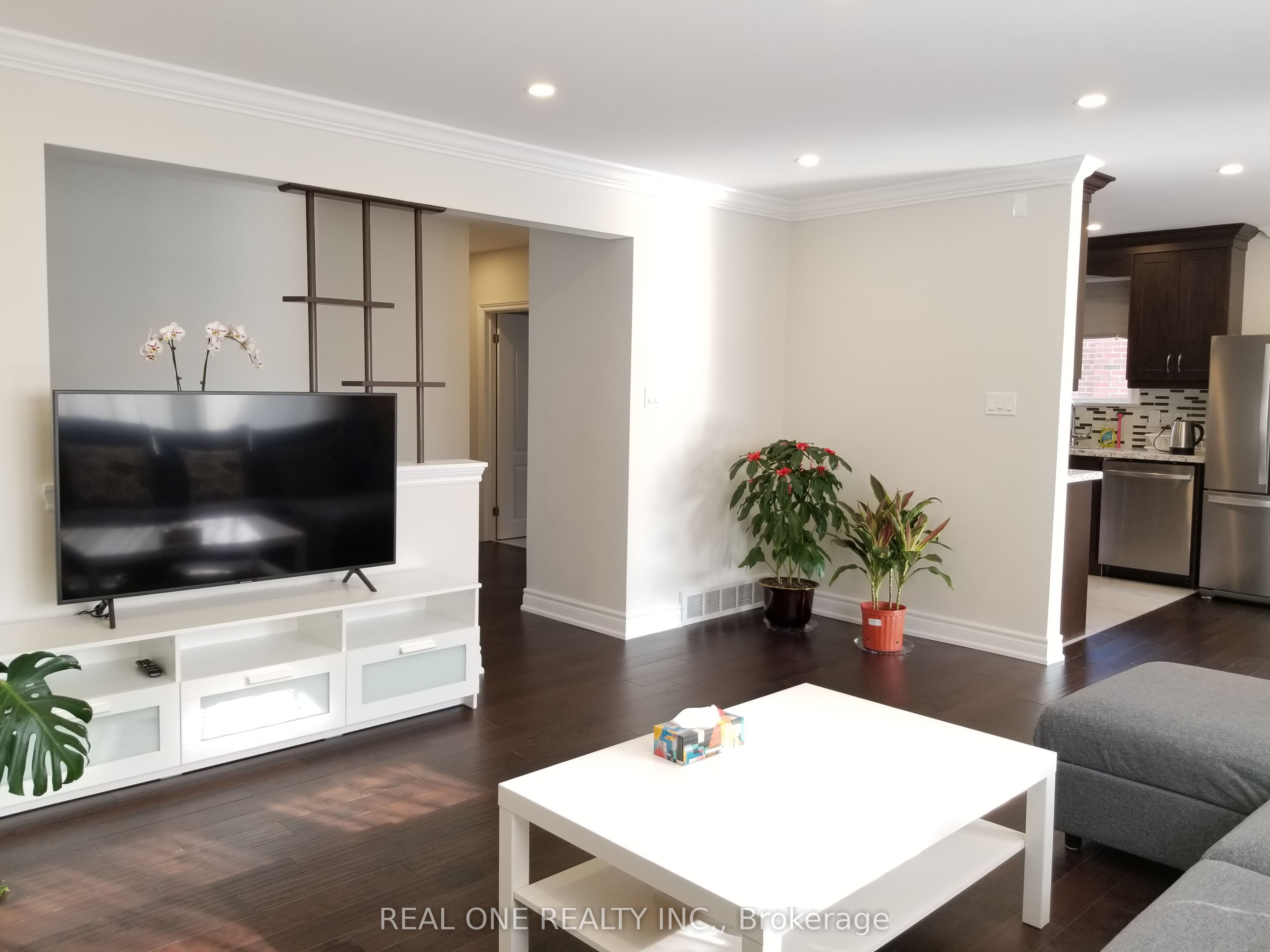 26 Applefield Drive Property Photo 13