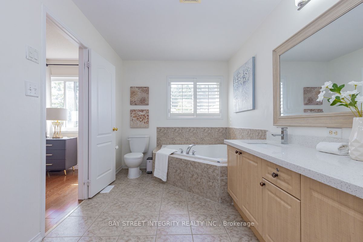 17 Weston Crescent Property Photo 20