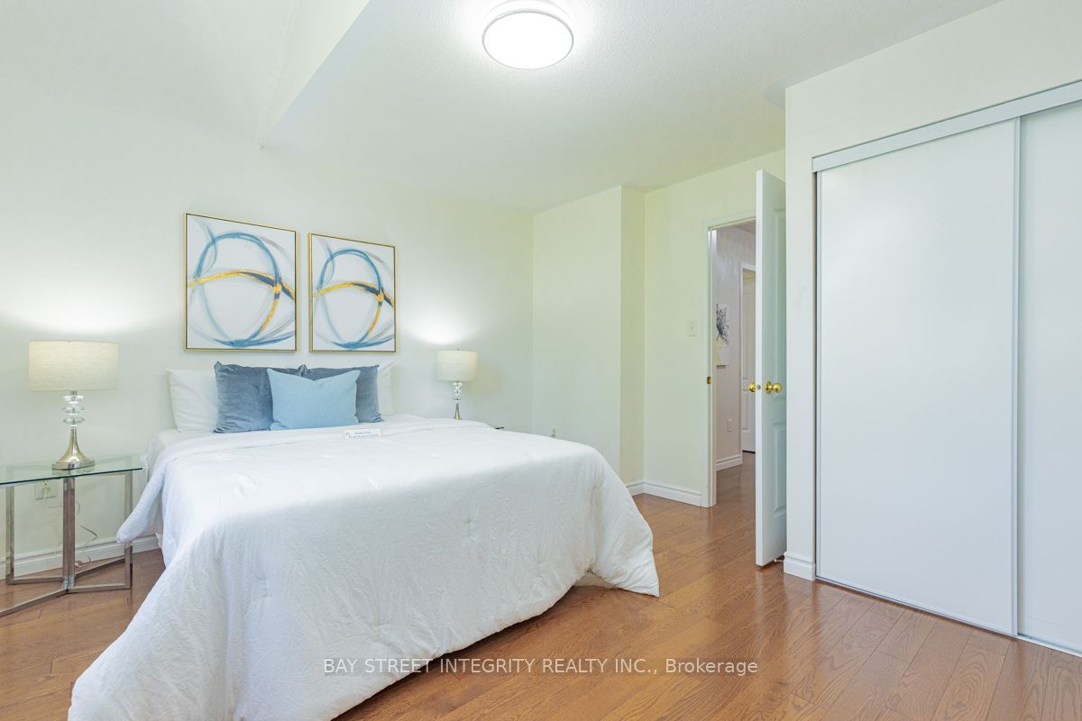 17 Weston Crescent Property Photo 23